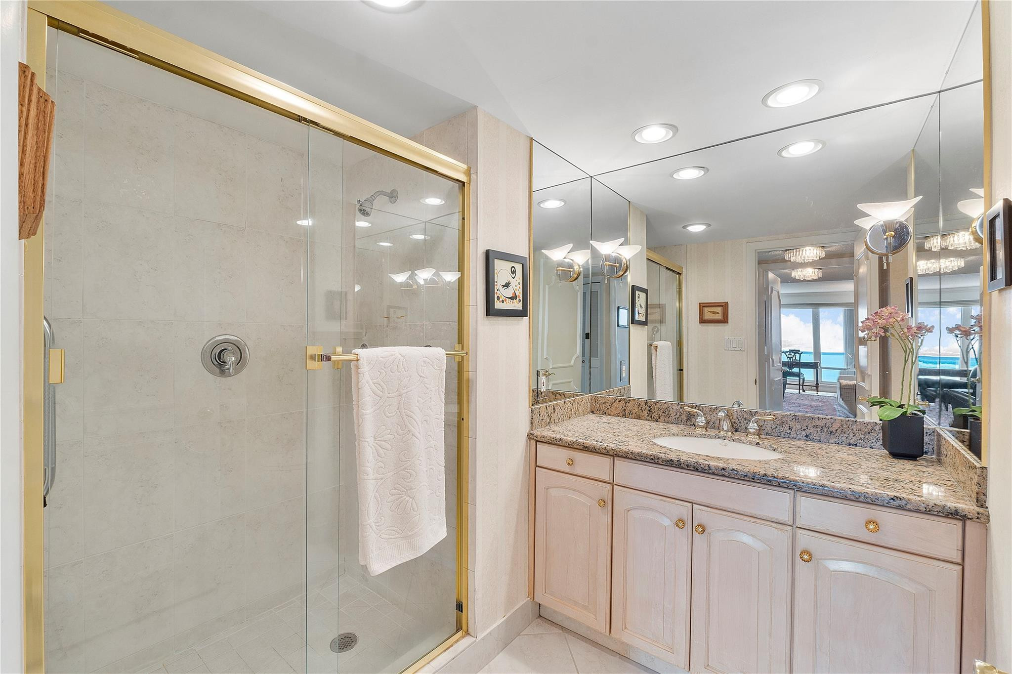 2100 S Ocean Ln 1608