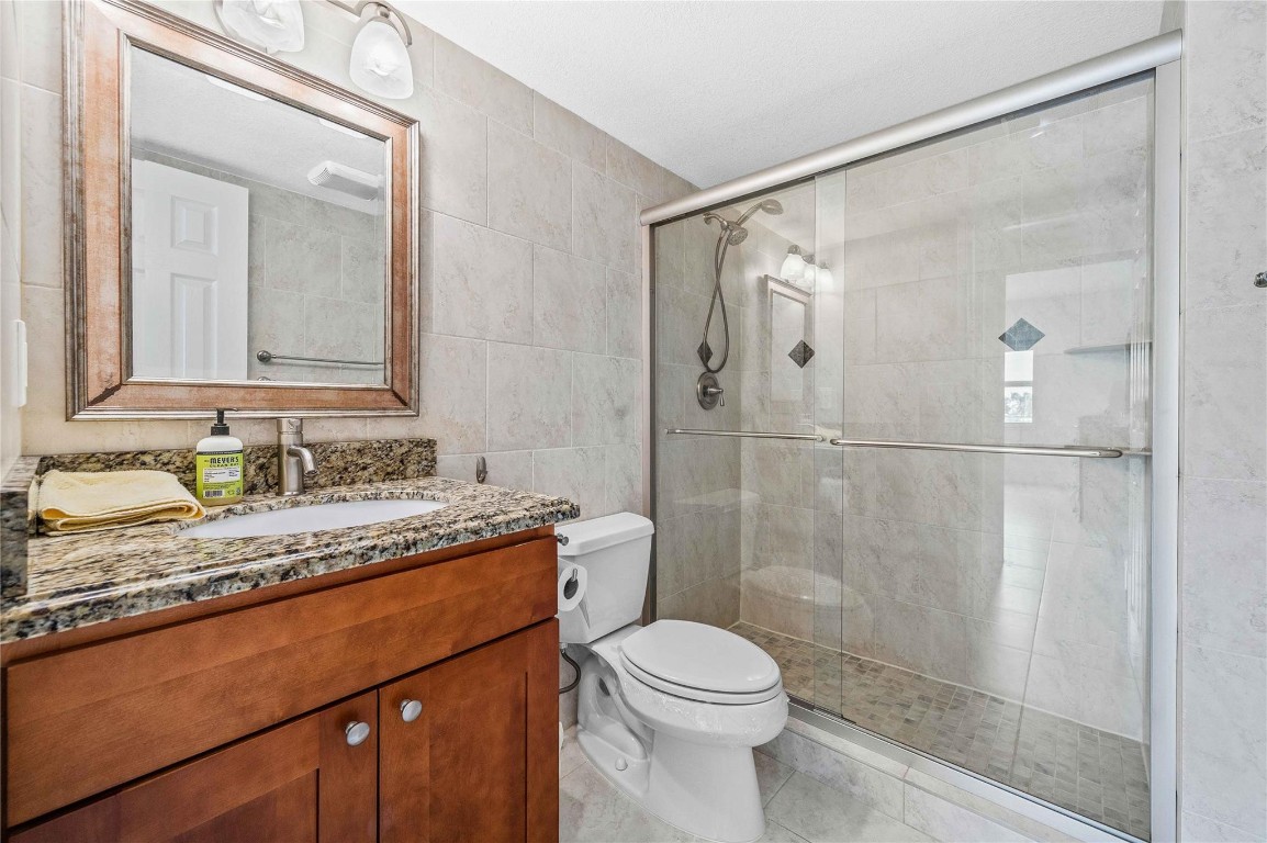 400 N Riverside Dr 304