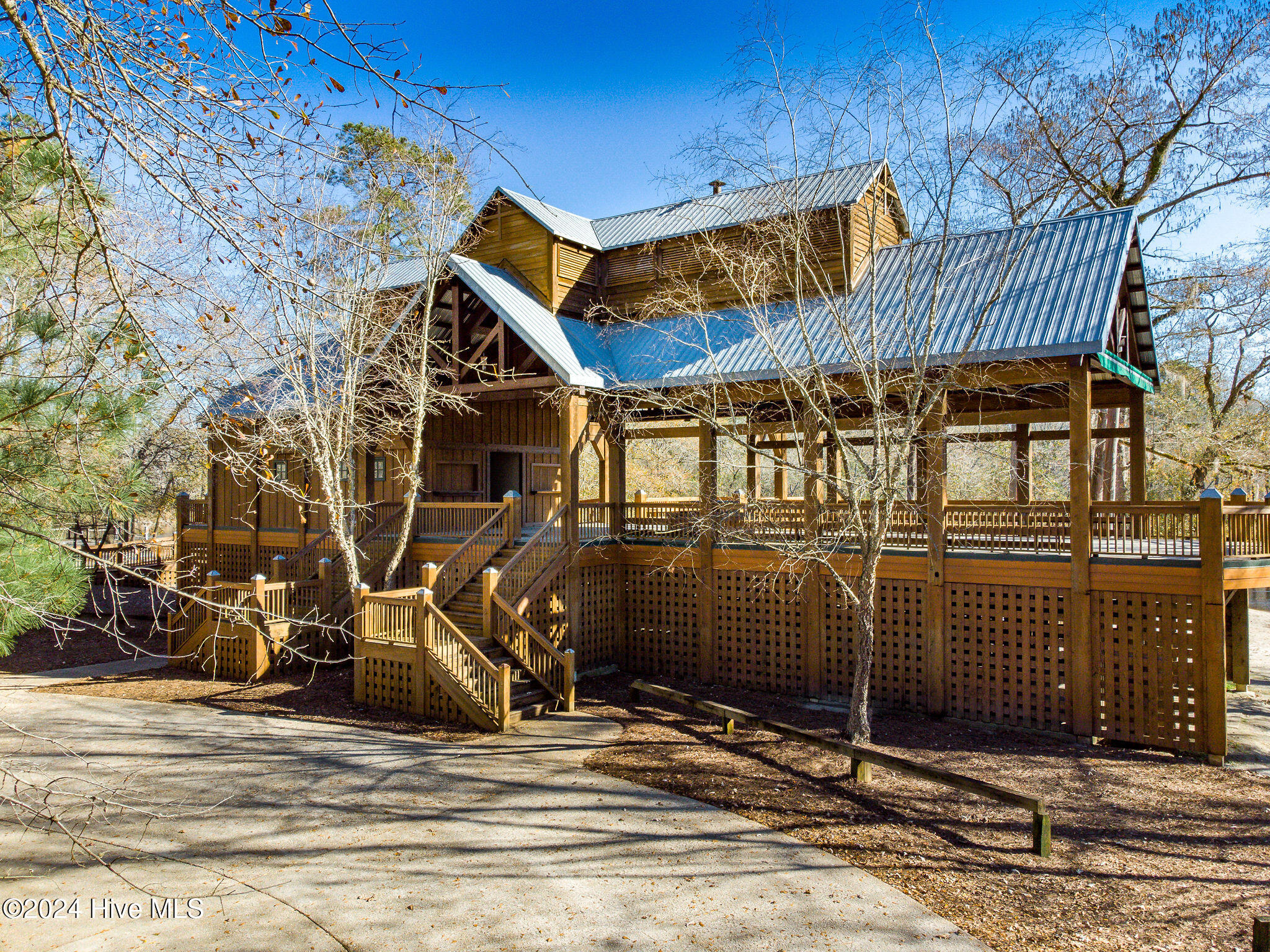 111 Loblolly Court