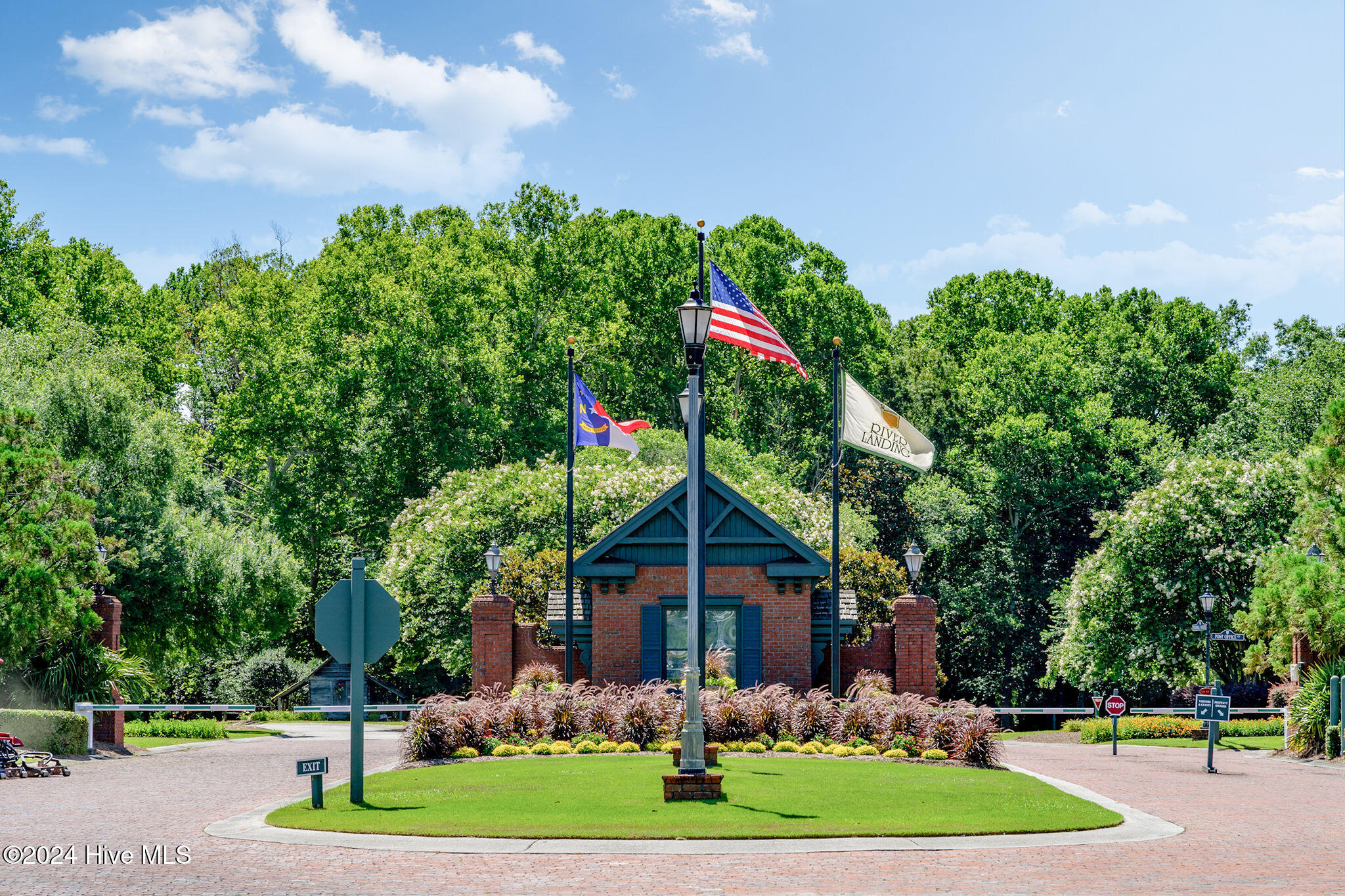 111 Loblolly Court