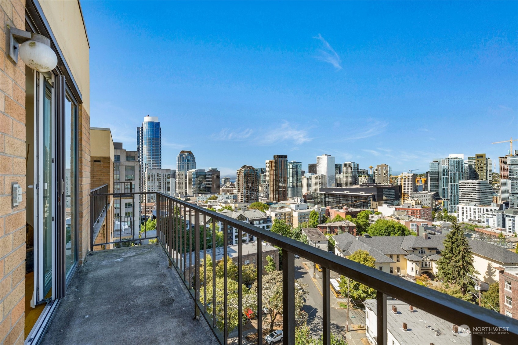 1300 University Street Unit: 11d