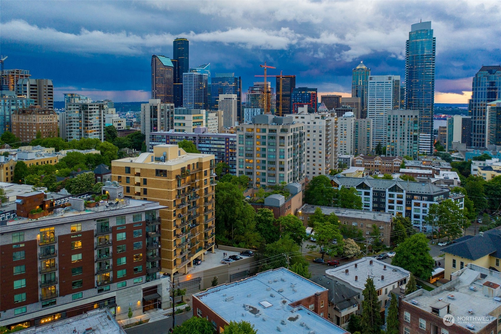 1300 University Street Unit: 11d