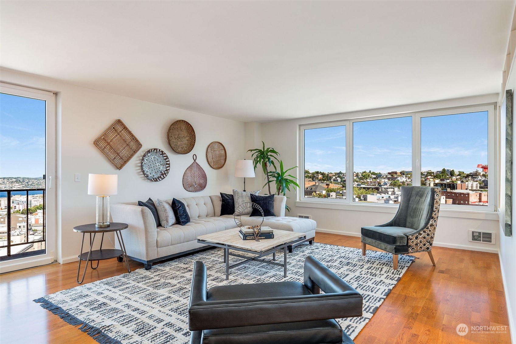 1300 University Street Unit: 11d