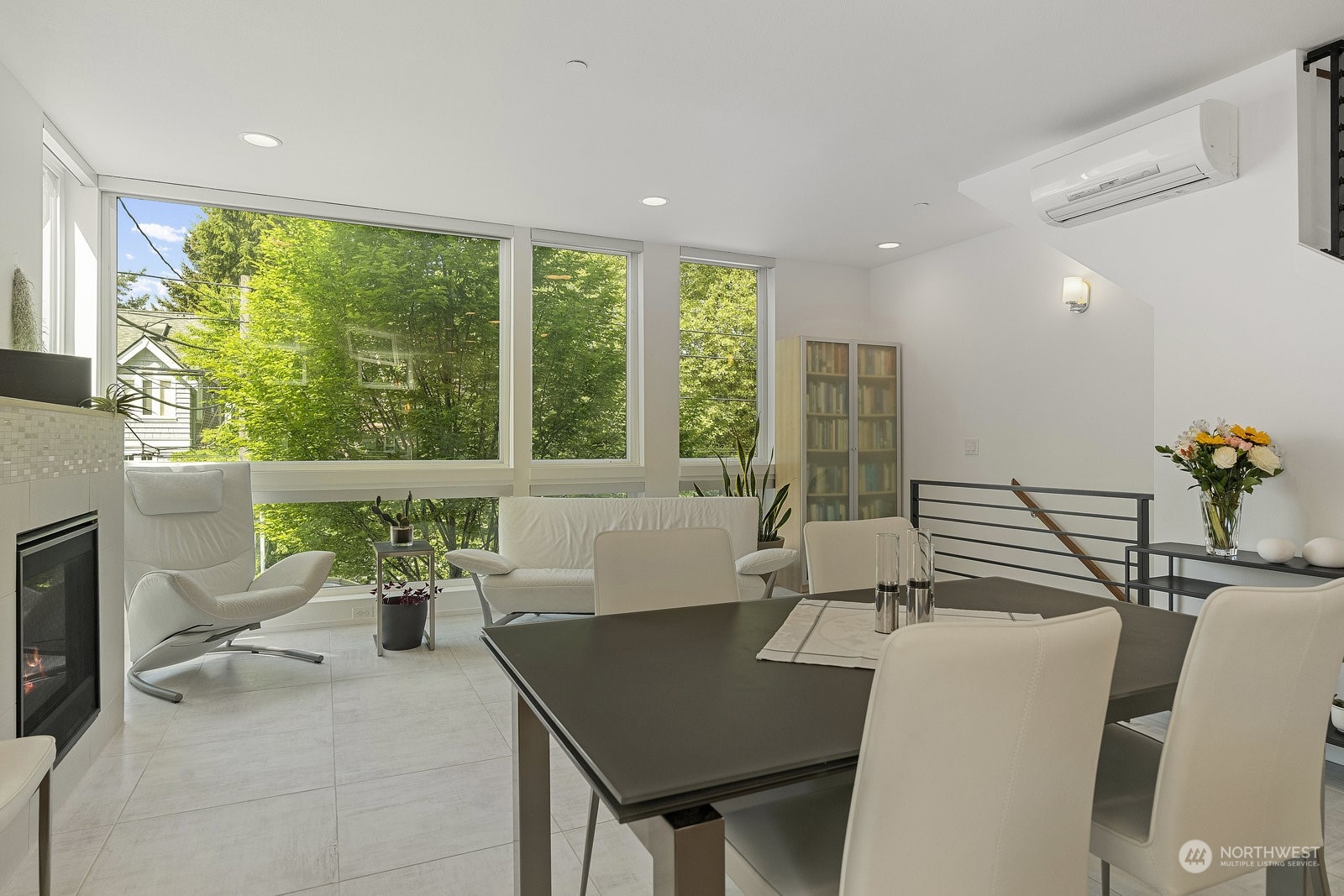 1140 10th Avenue E Unit: A