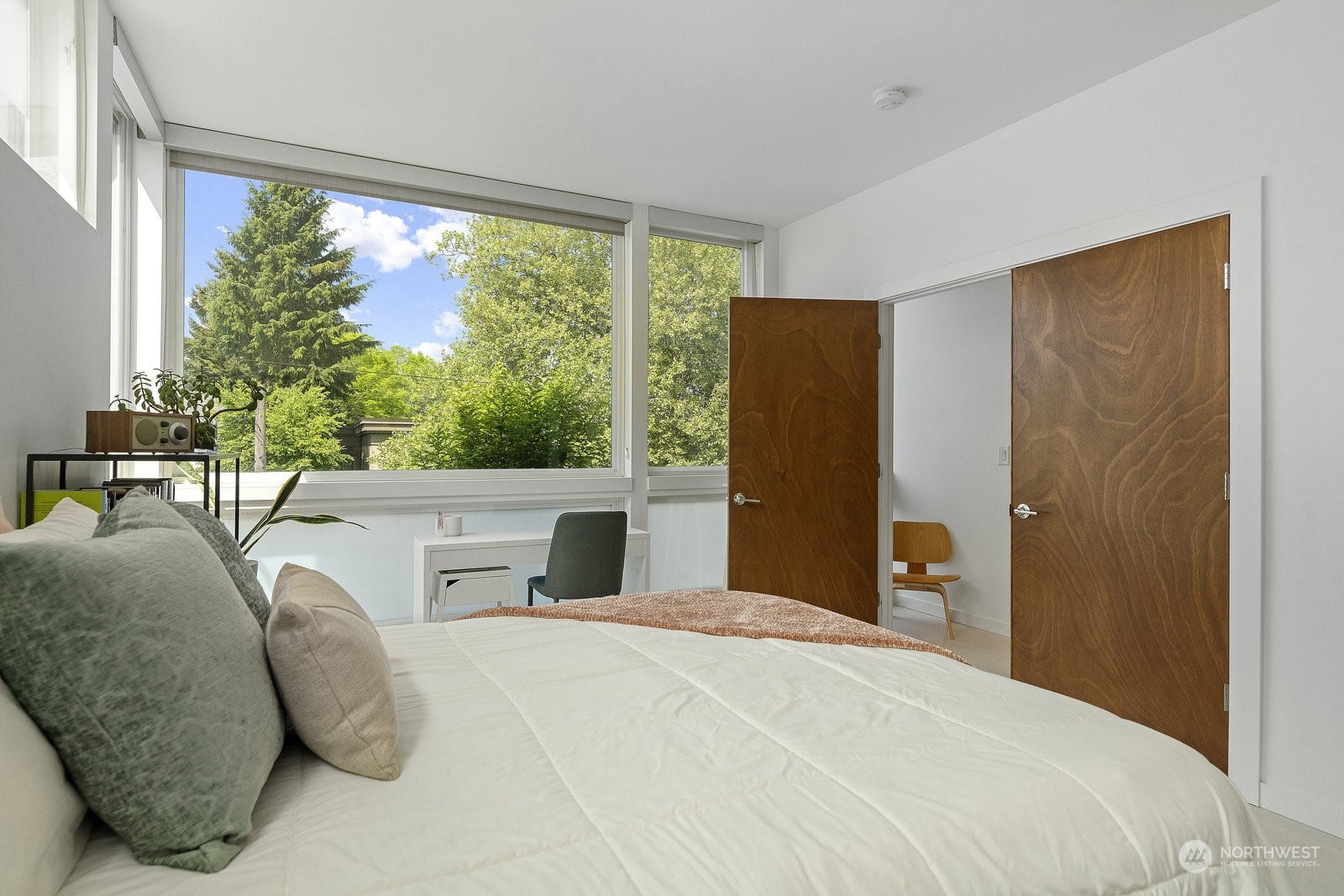 1140 10th Avenue E Unit: A