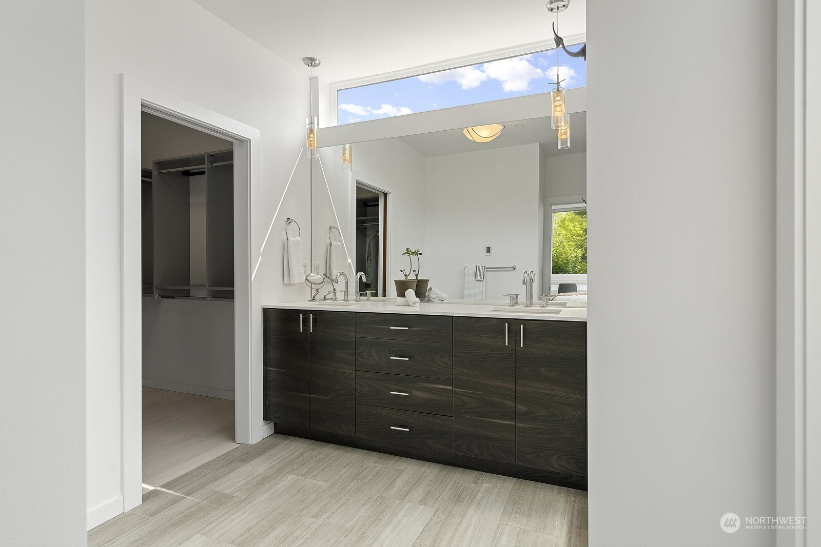 1140 10th Avenue E Unit: A