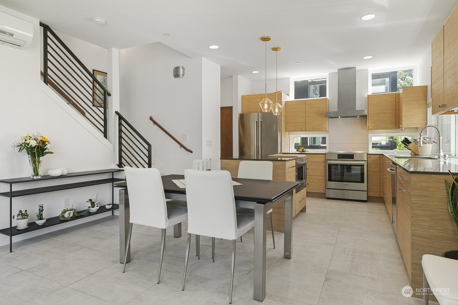 1140 10th Avenue E Unit: A