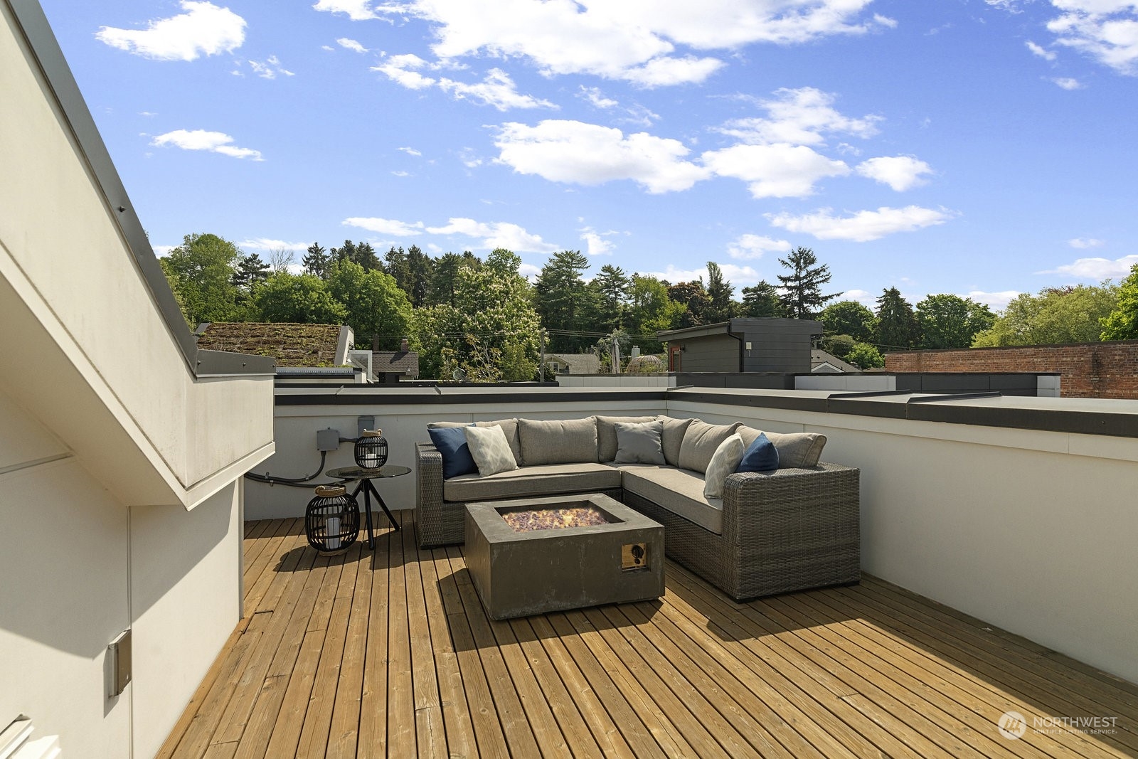 1140 10th Avenue E Unit: A