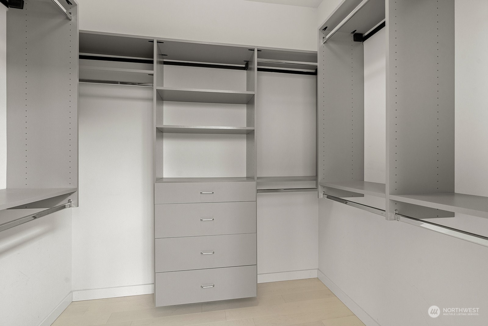 1140 10th Avenue E Unit: A