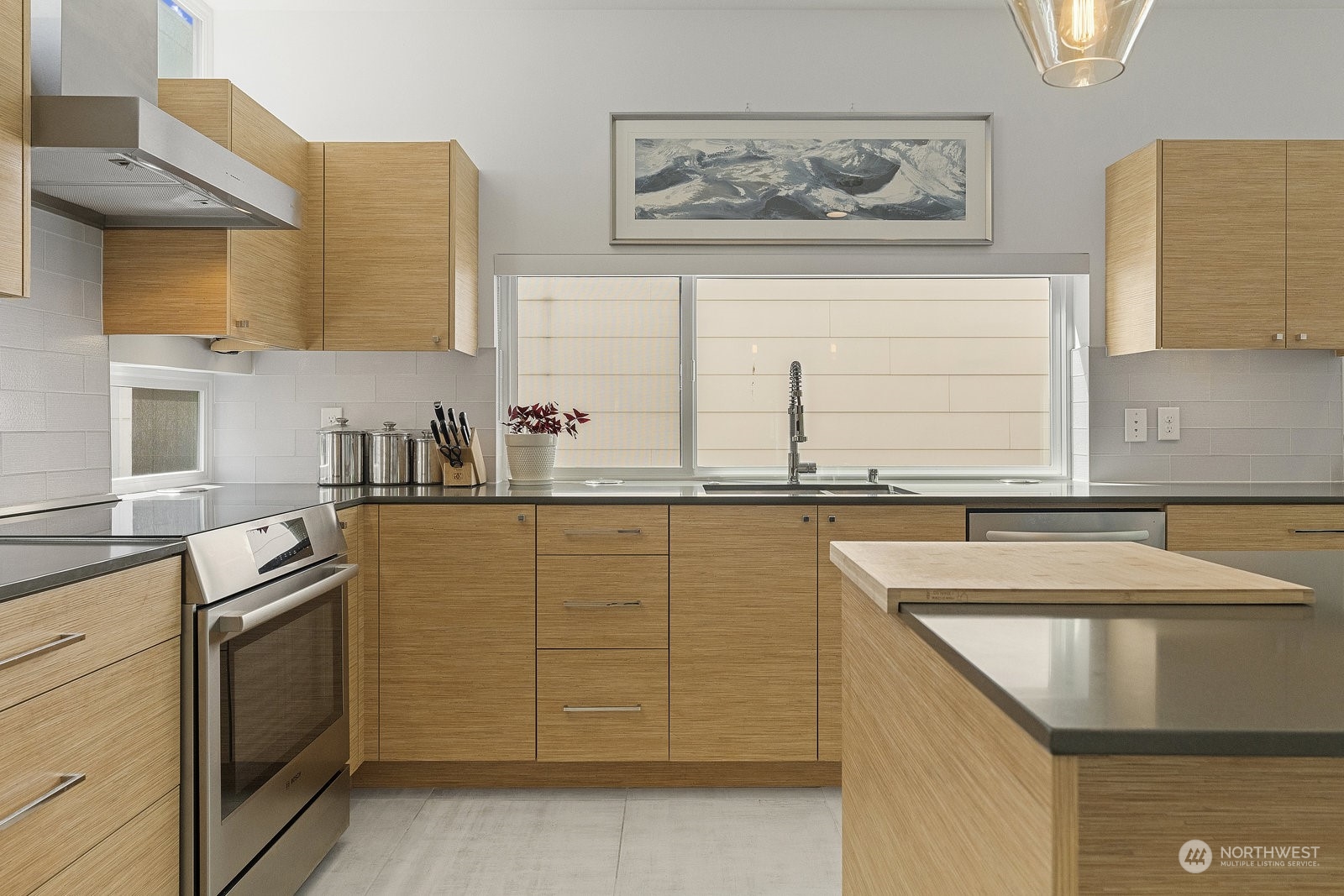 1140 10th Avenue E Unit: A