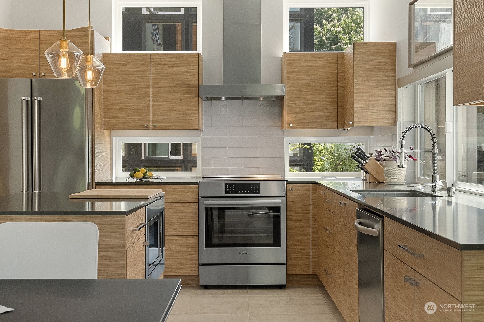 1140 10th Avenue E Unit: A