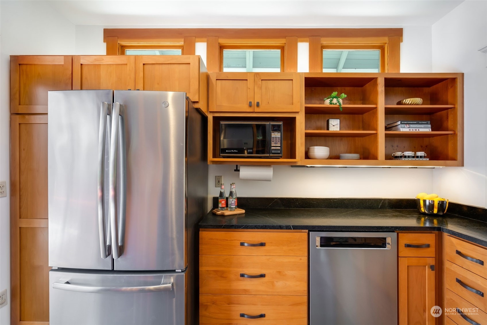 4233 Ashworth Avenue N