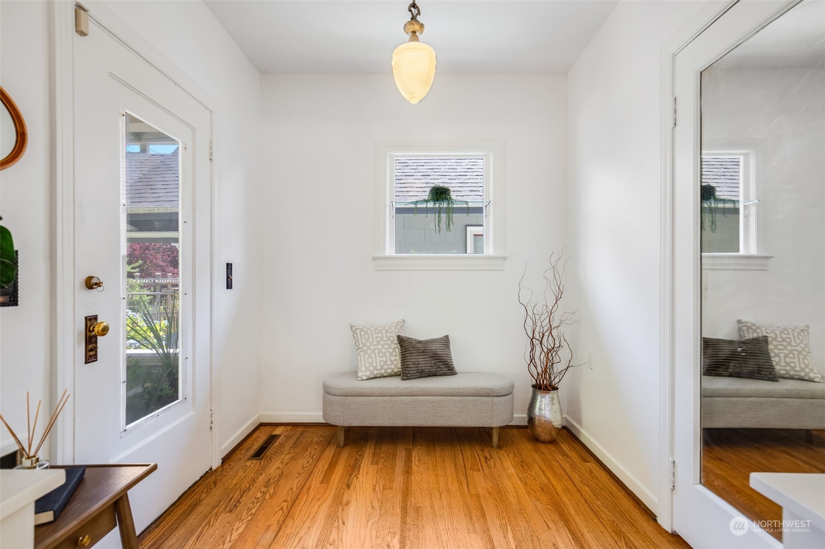 4233 Ashworth Avenue N