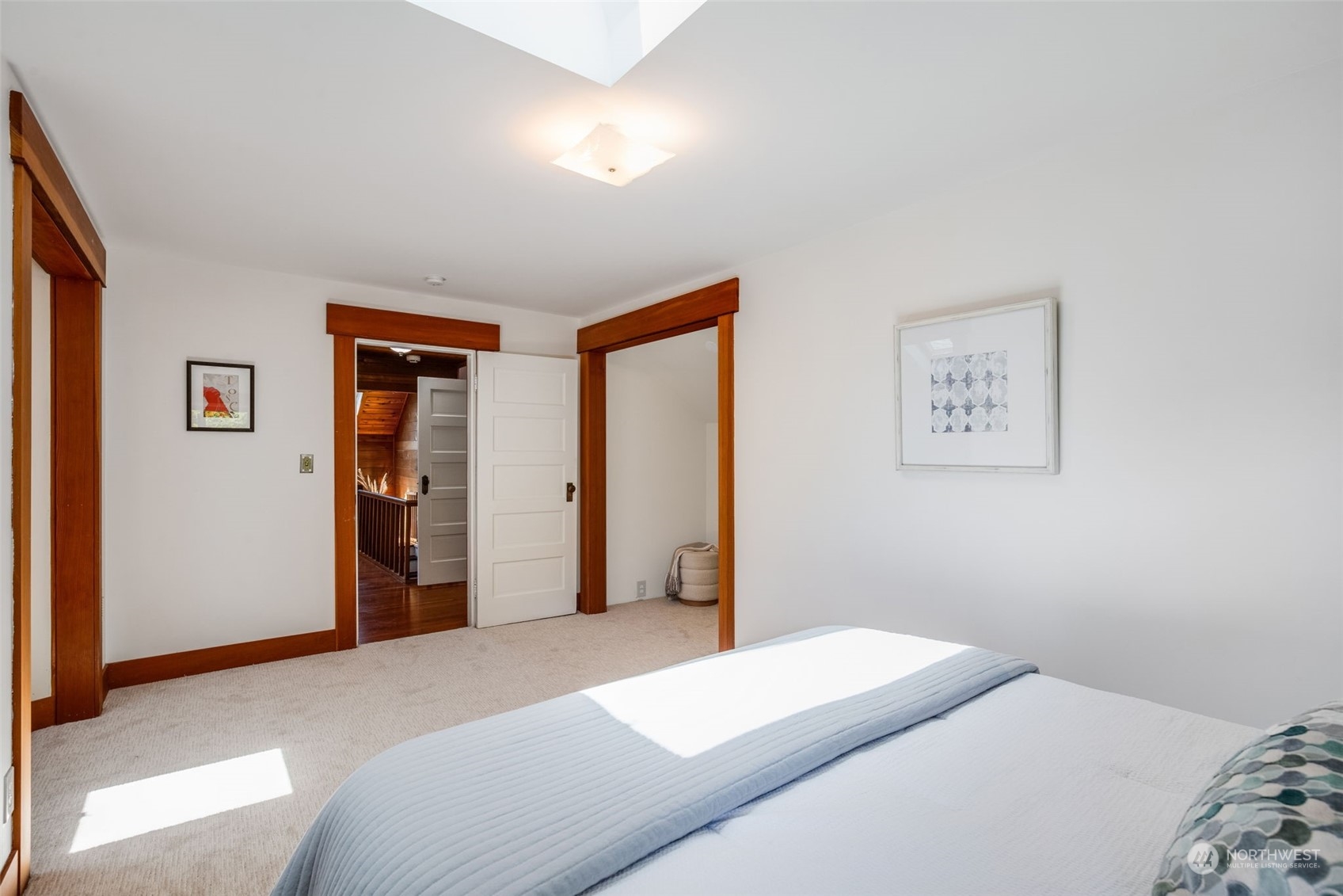 4233 Ashworth Avenue N