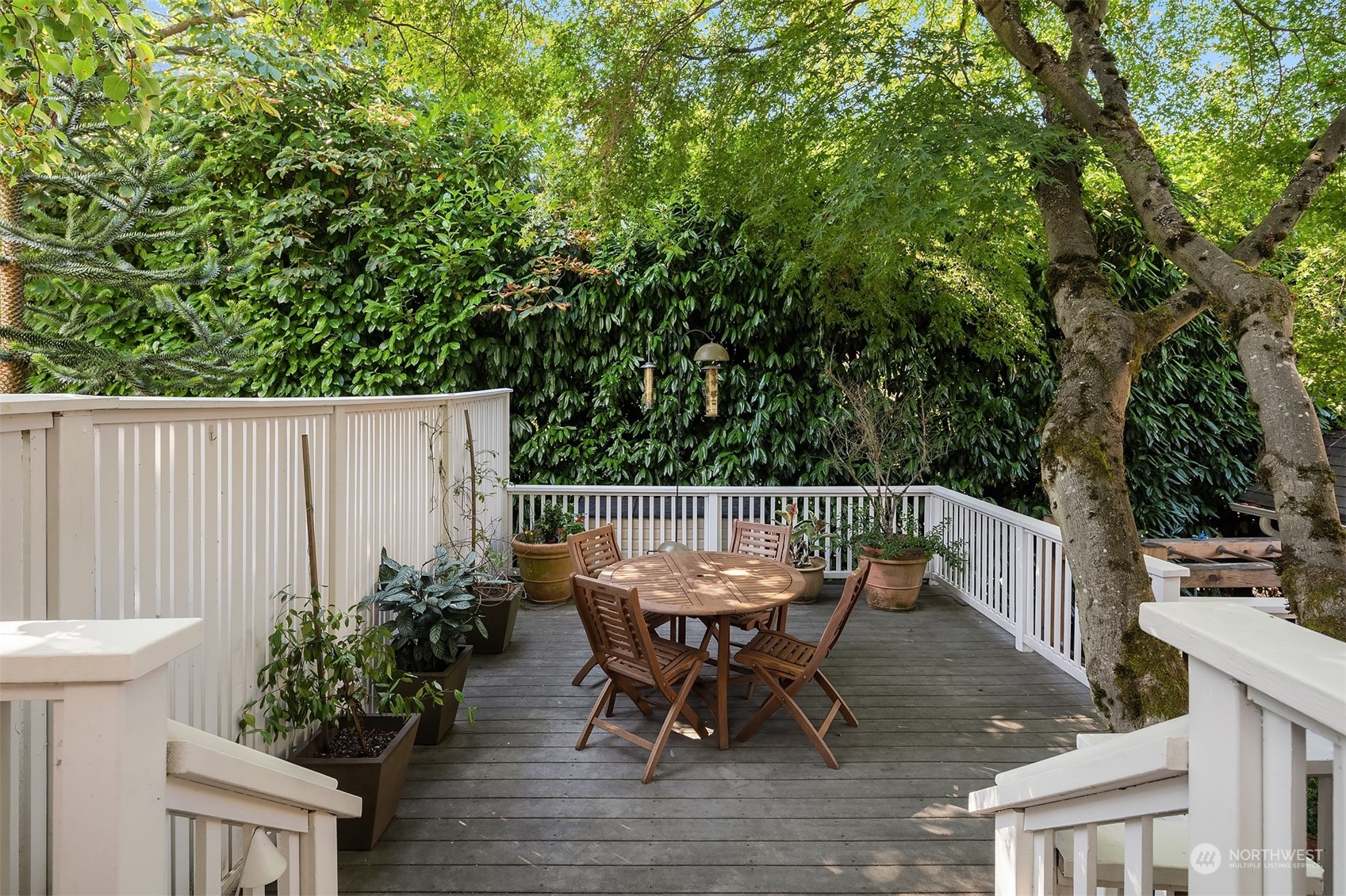 2015 Federal Avenue E