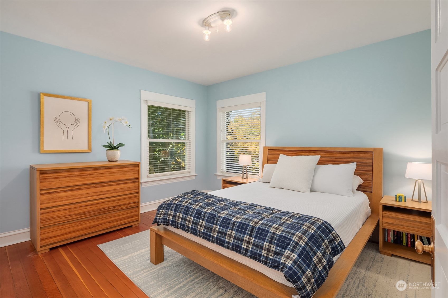 2015 Federal Avenue E