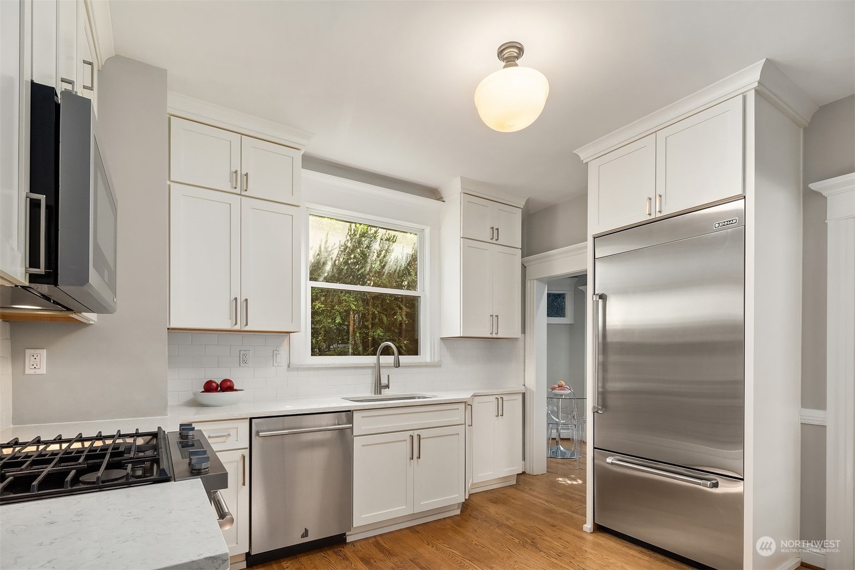 2015 Federal Avenue E