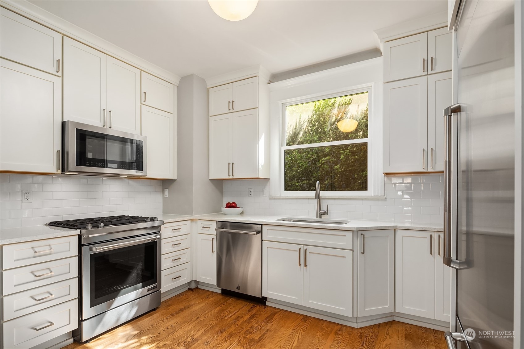 2015 Federal Avenue E