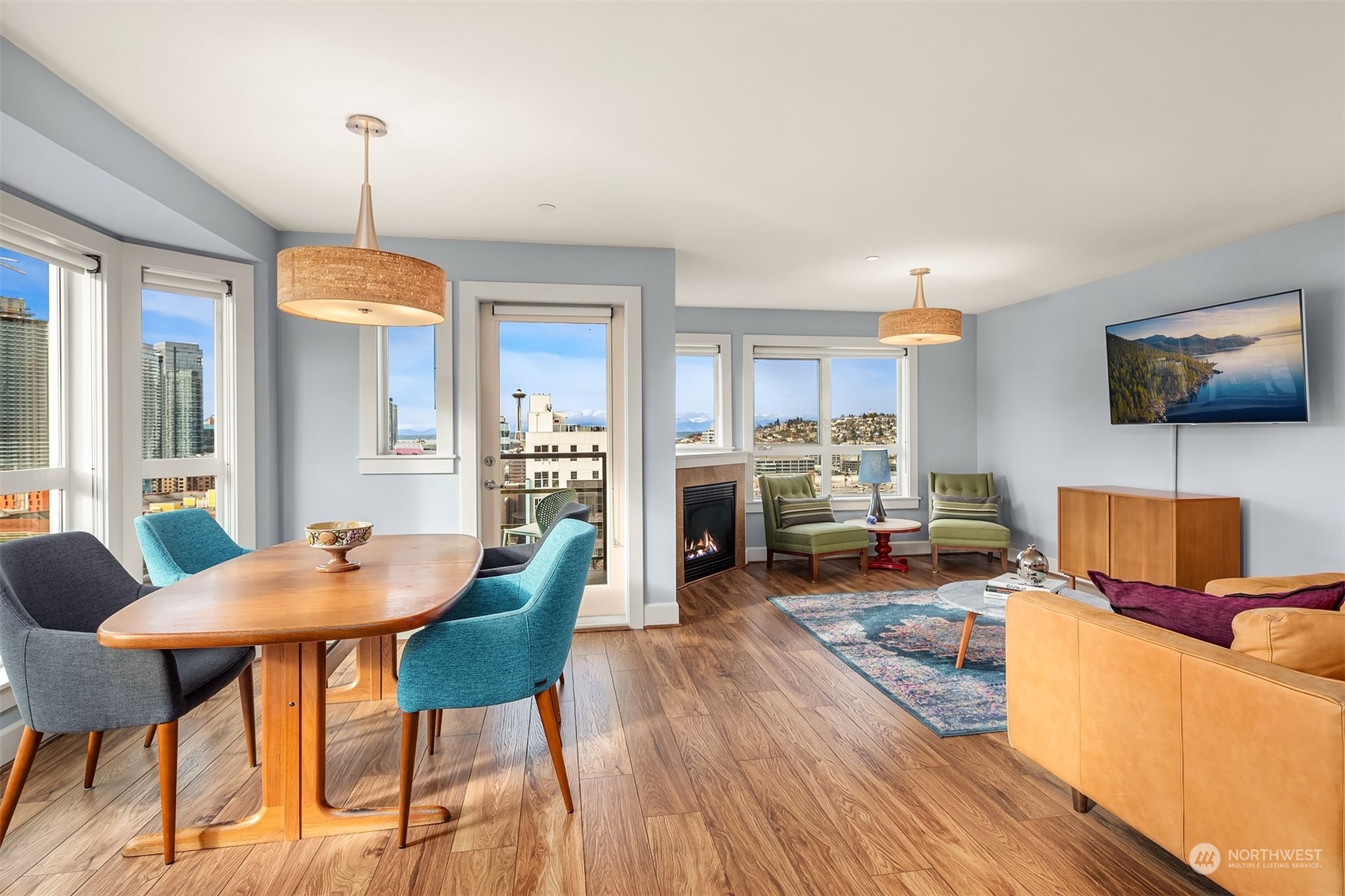 319 Summit Avenue E Unit: 502