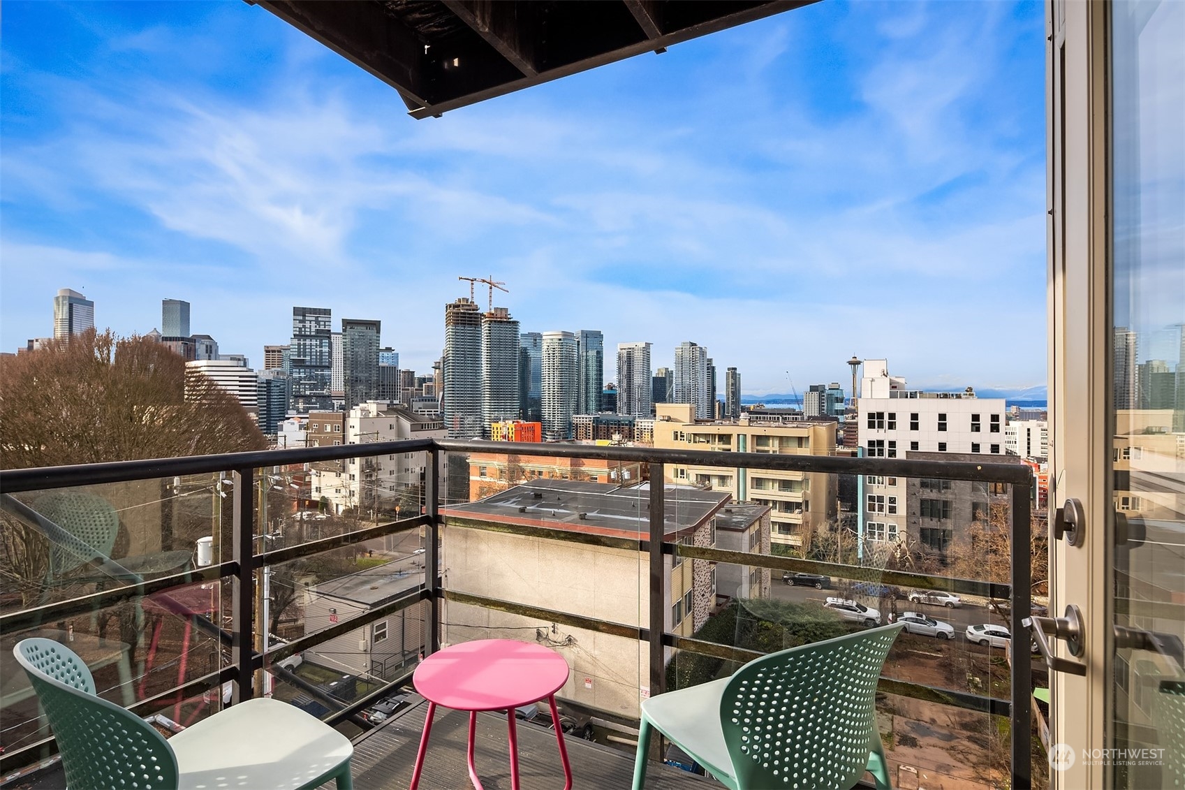 319 Summit Avenue E Unit: 502