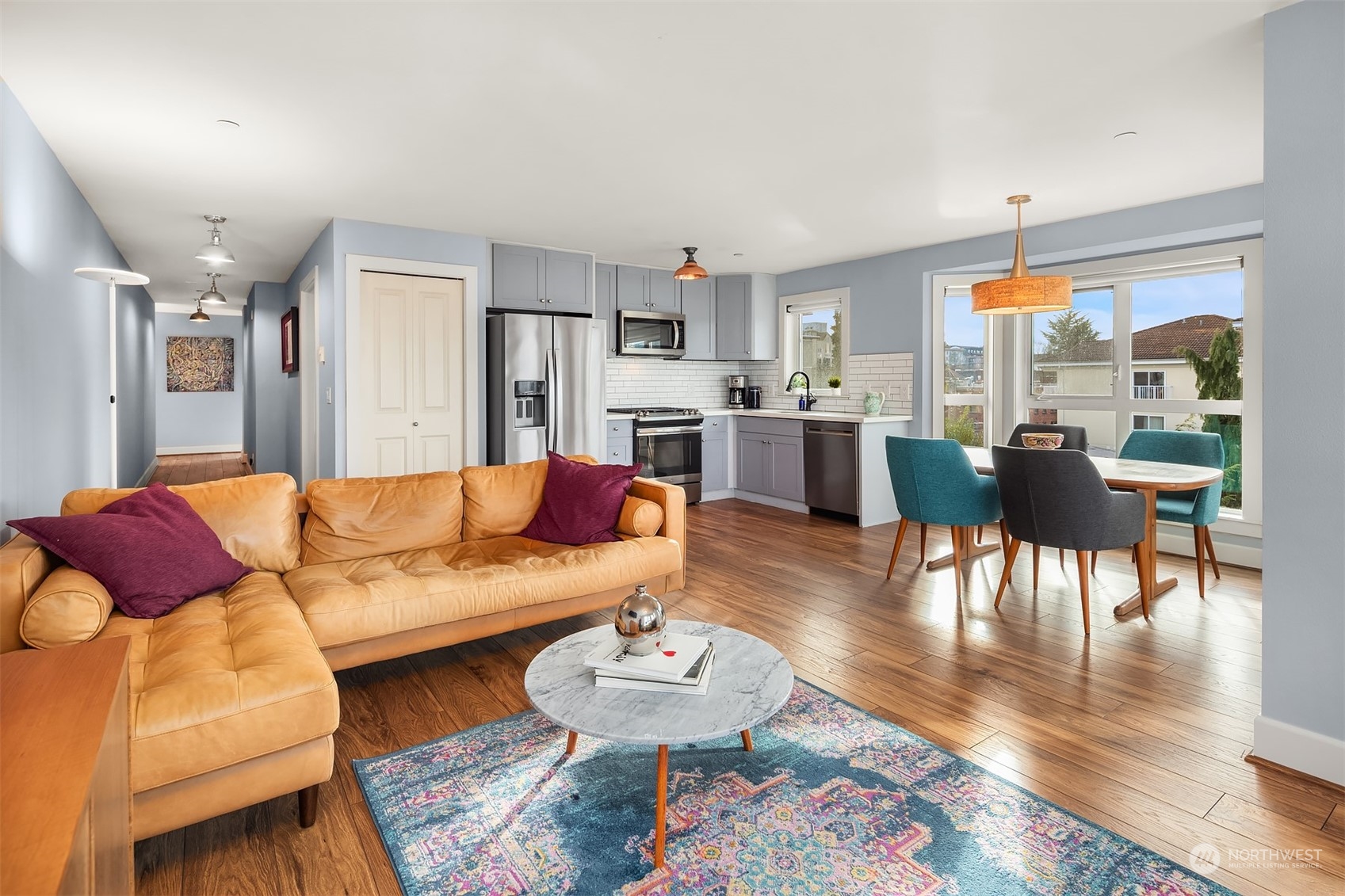 319 Summit Avenue E Unit: 502