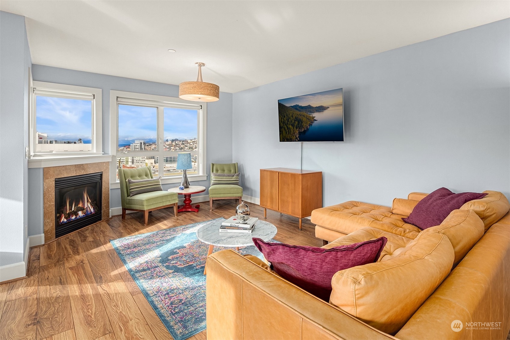 319 Summit Avenue E Unit: 502