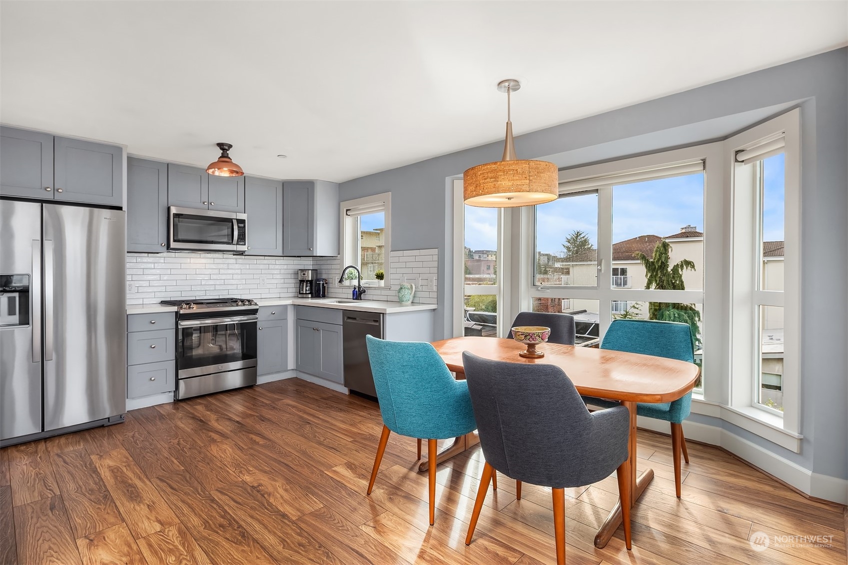 319 Summit Avenue E Unit: 502