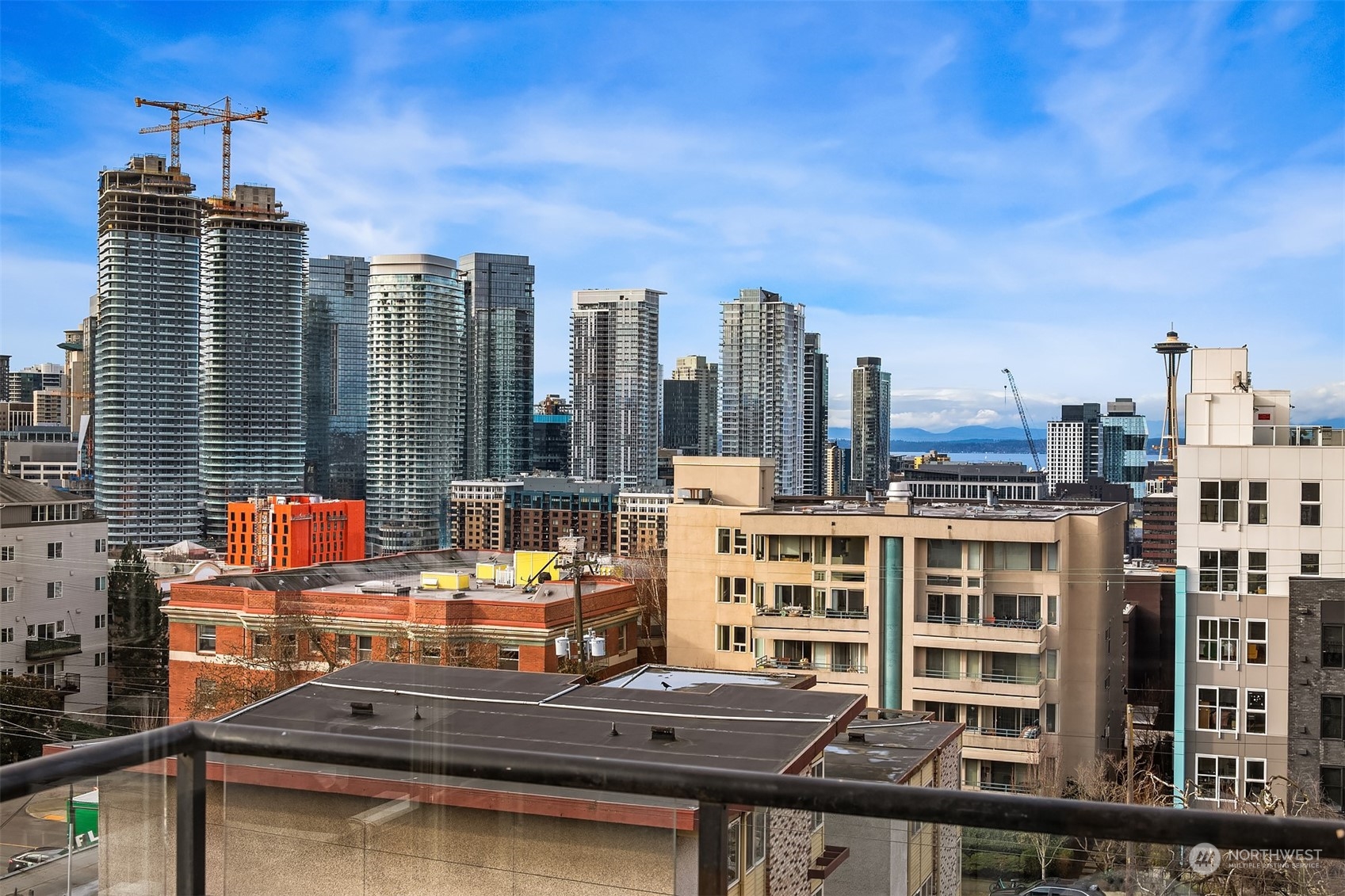 319 Summit Avenue E Unit: 502