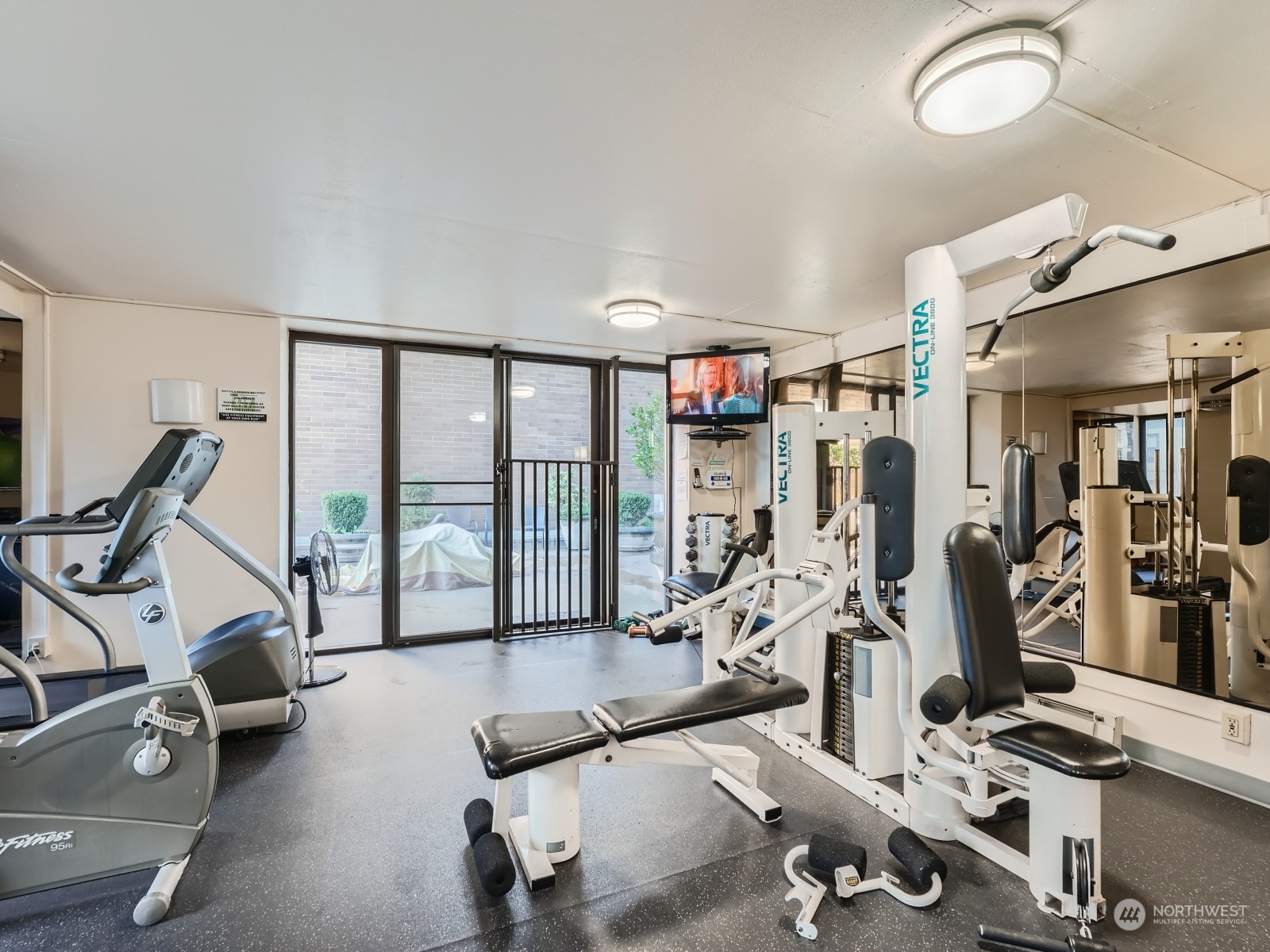 2100 3rd Avenue Unit: 1705