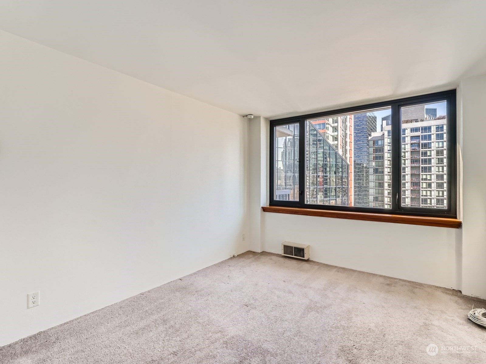 2100 3rd Avenue Unit: 1705