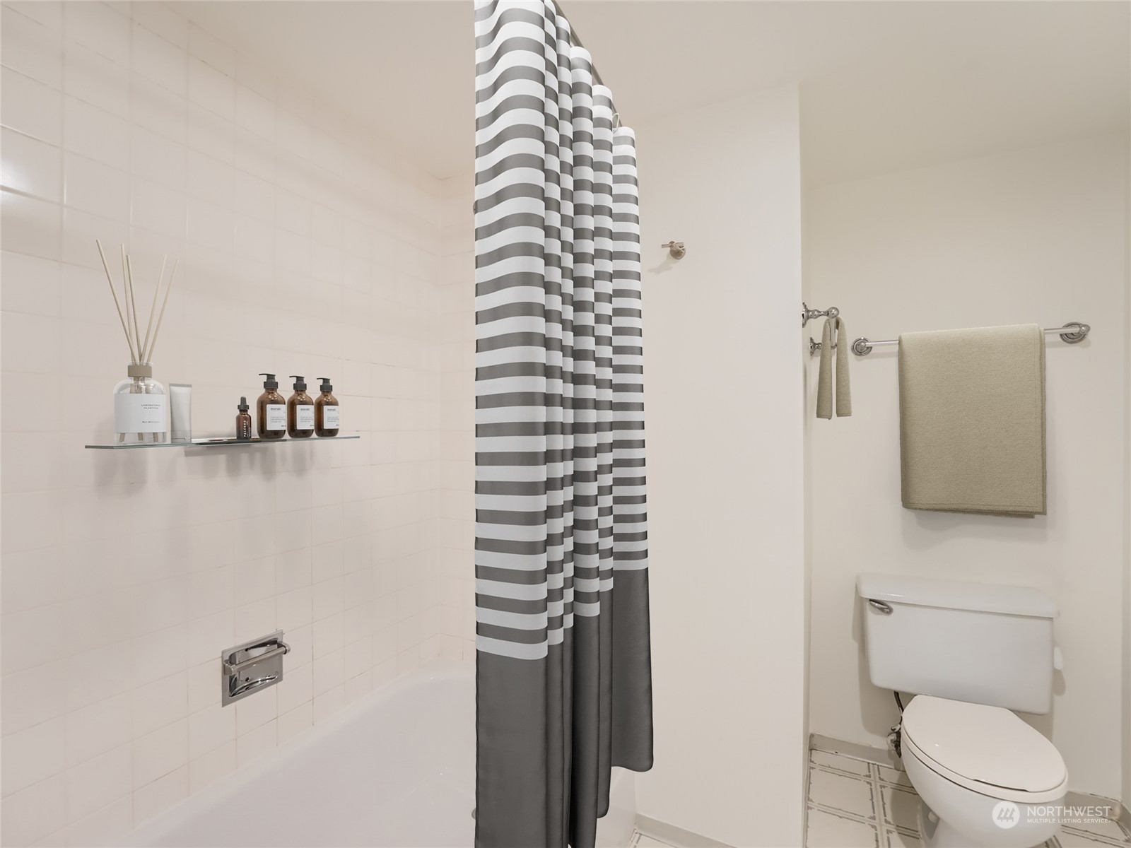 2100 3rd Avenue Unit: 1705