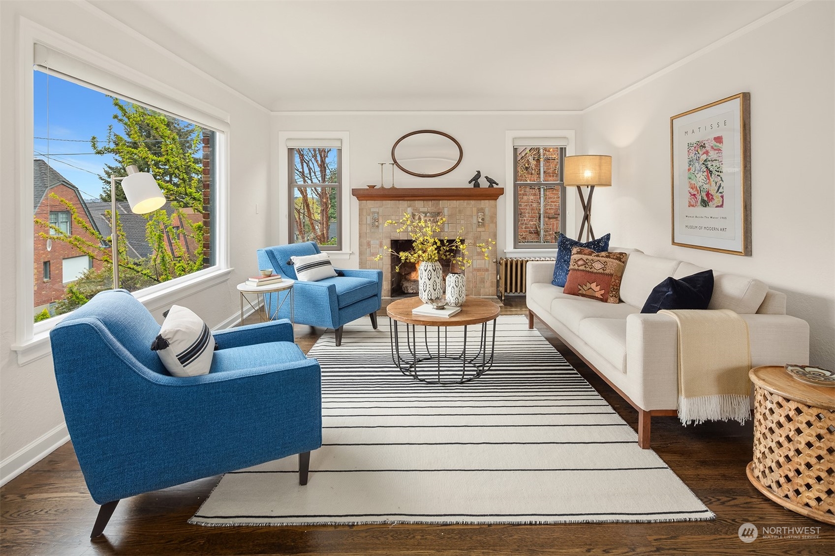 2502 Nob Hill Place N