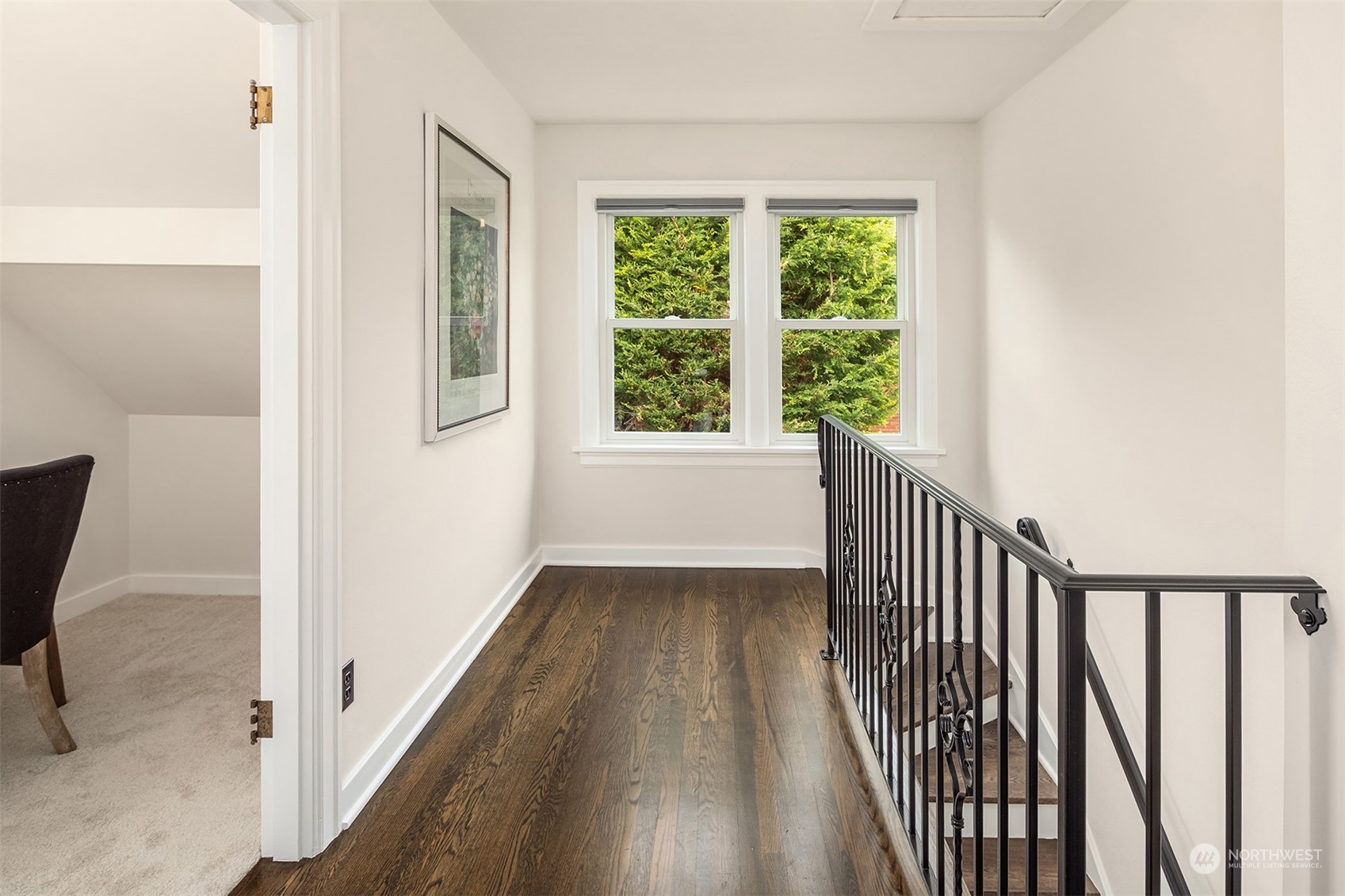 2502 Nob Hill Place N