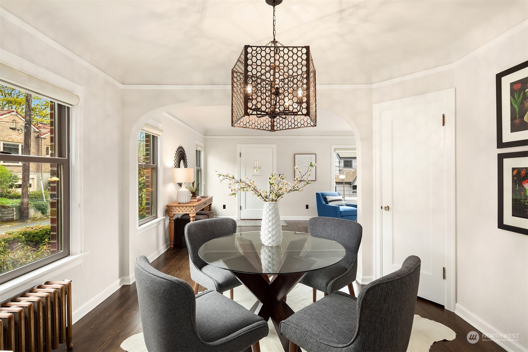 2502 Nob Hill Place N