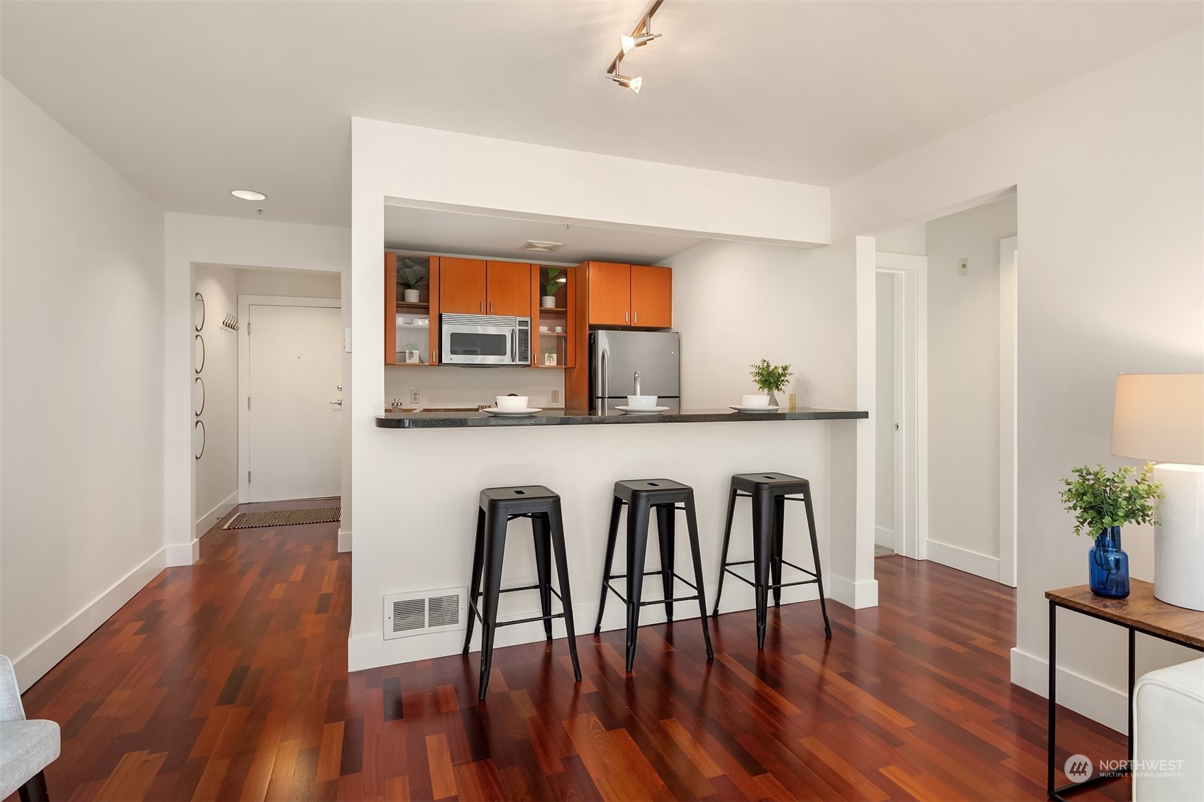 1711 E Olive Way Unit: 516