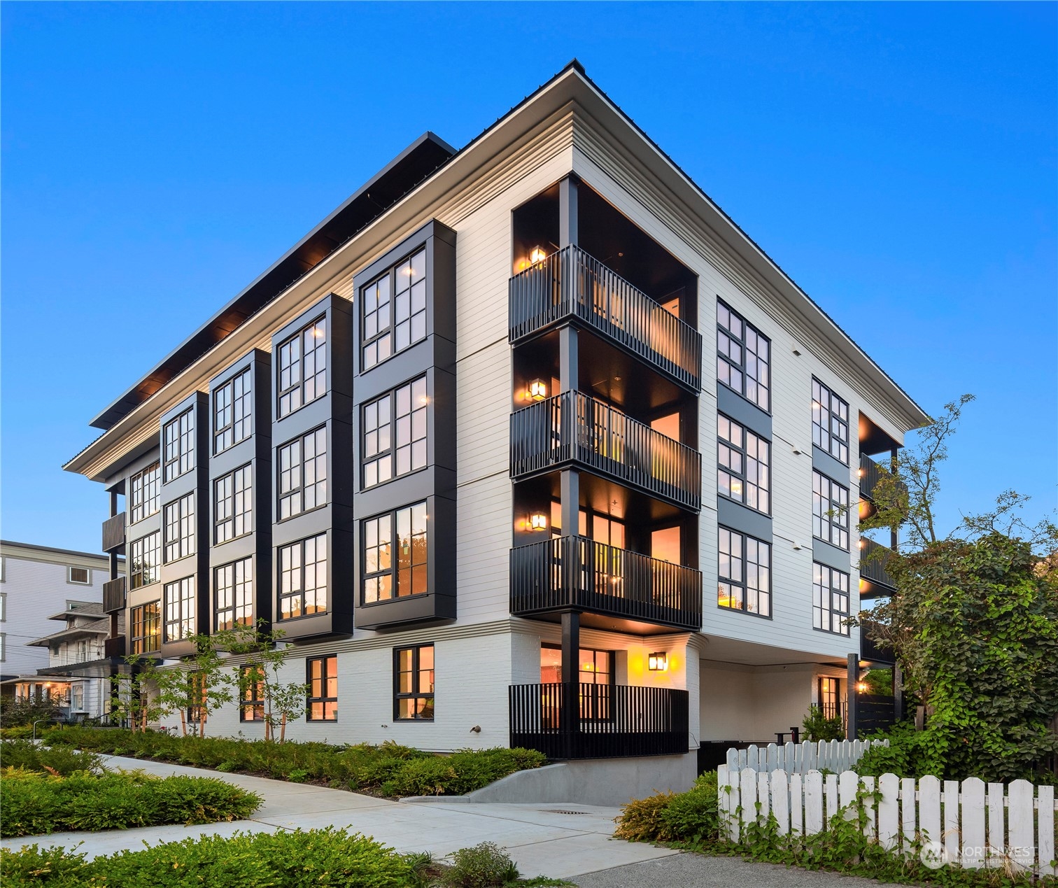 1406 3rd Avenue W Unit: 303