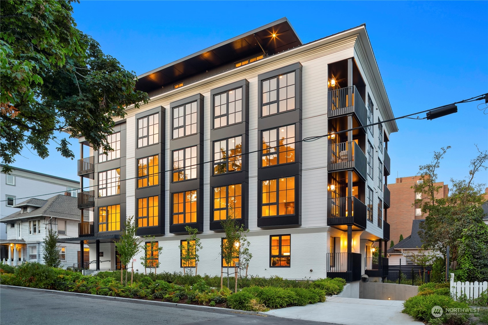 1406 3rd Avenue W Unit: 303