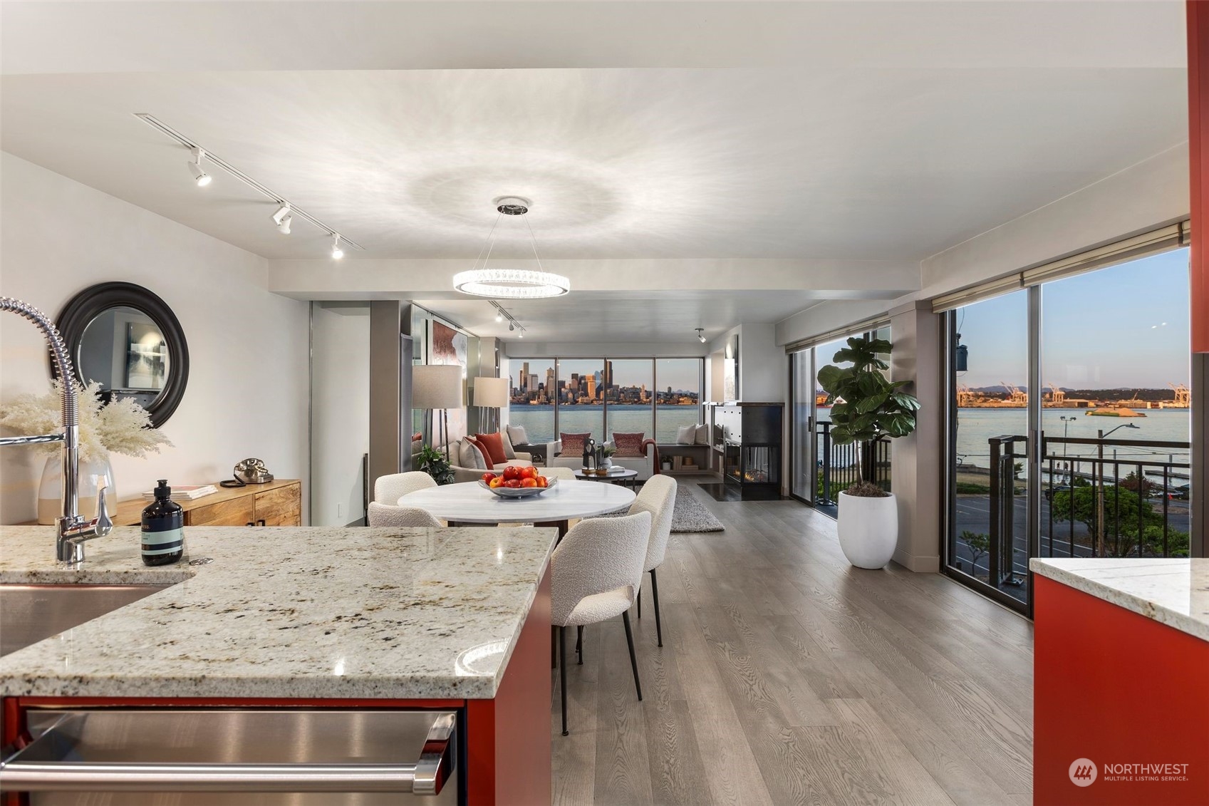 1111 Harbor Avenue SW Unit: 402