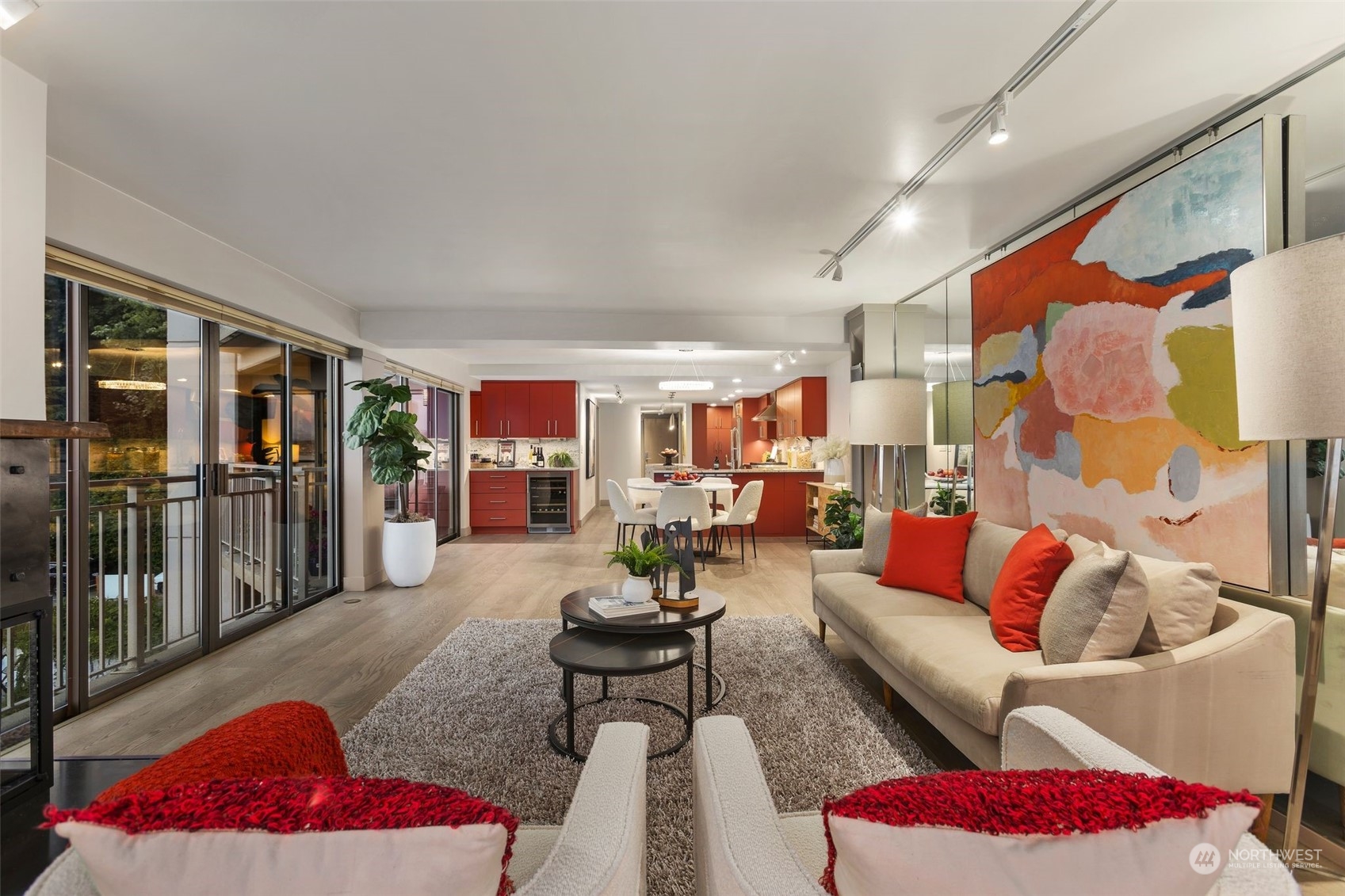 1111 Harbor Avenue SW Unit: 402