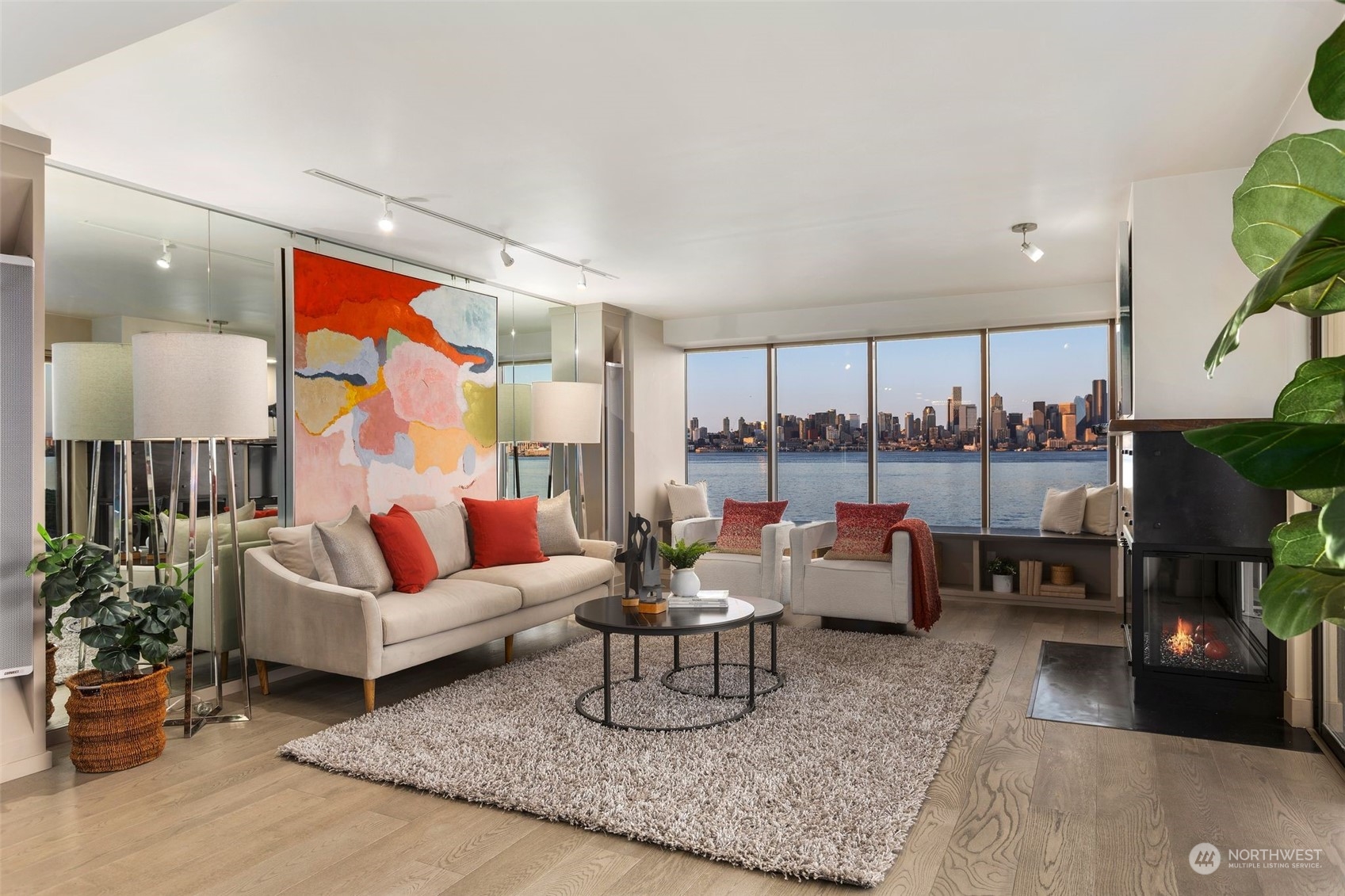 1111 Harbor Avenue SW Unit: 402