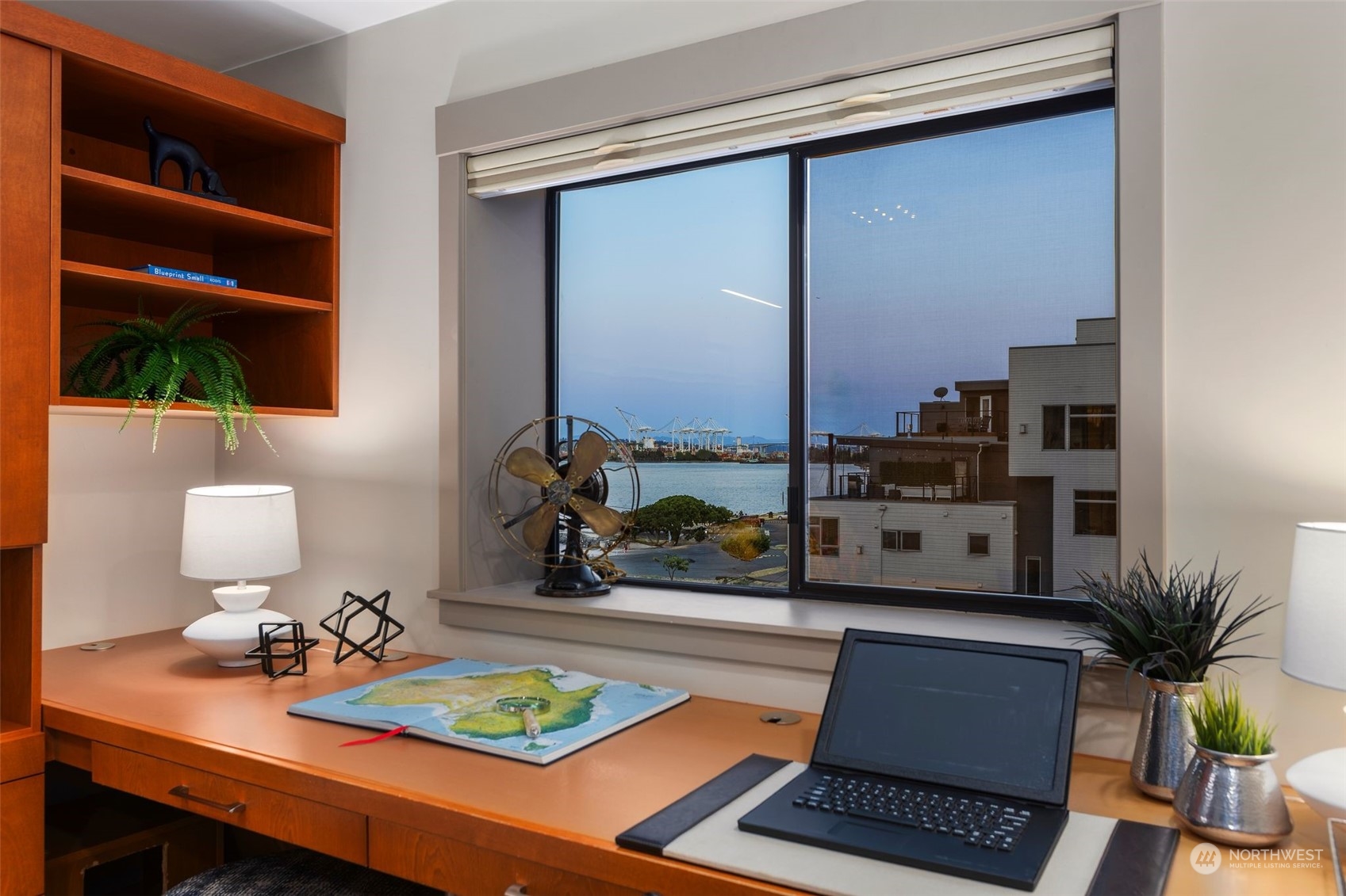 1111 Harbor Avenue SW Unit: 402