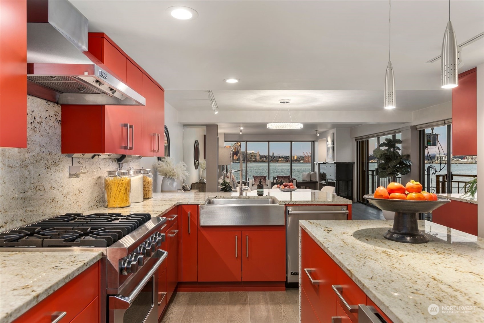 1111 Harbor Avenue SW Unit: 402