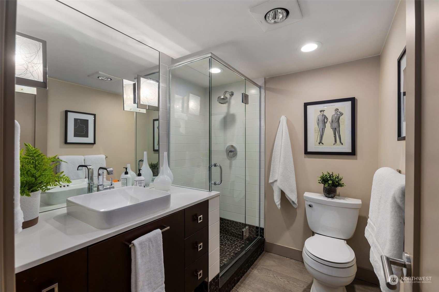 1111 Harbor Avenue SW Unit: 402