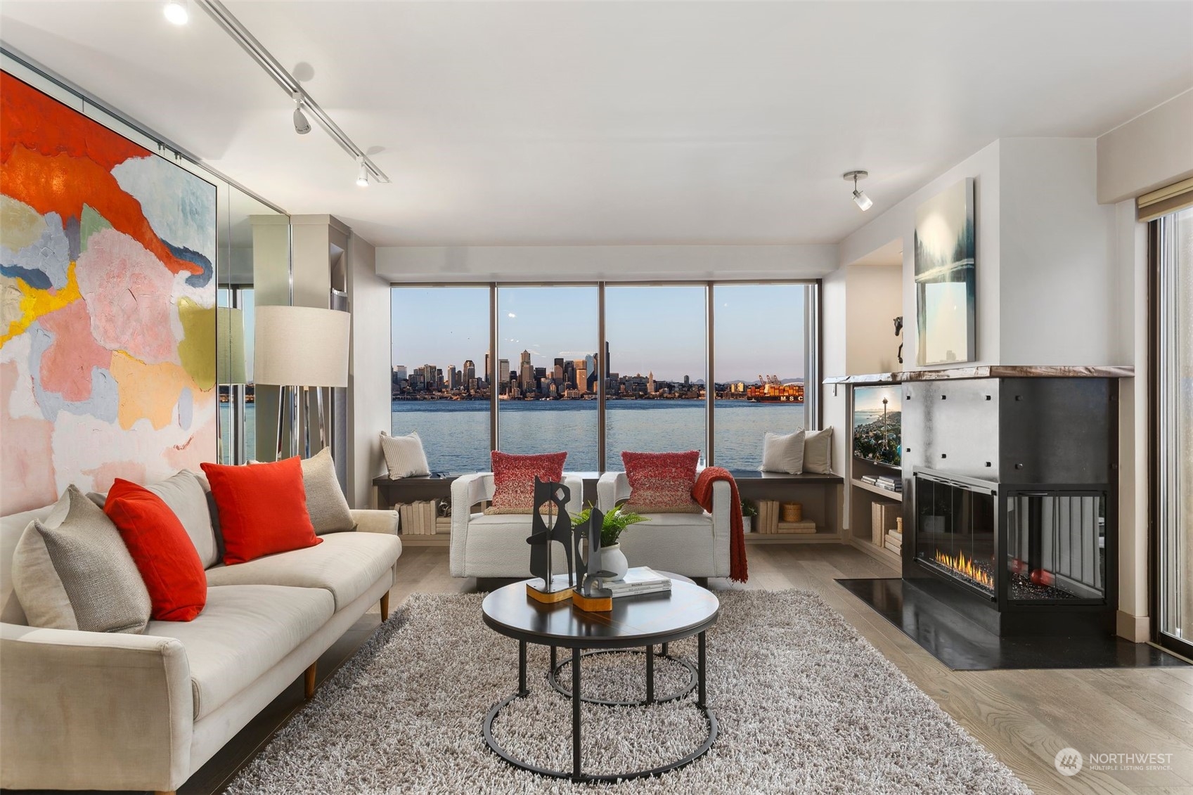 1111 Harbor Avenue SW Unit: 402