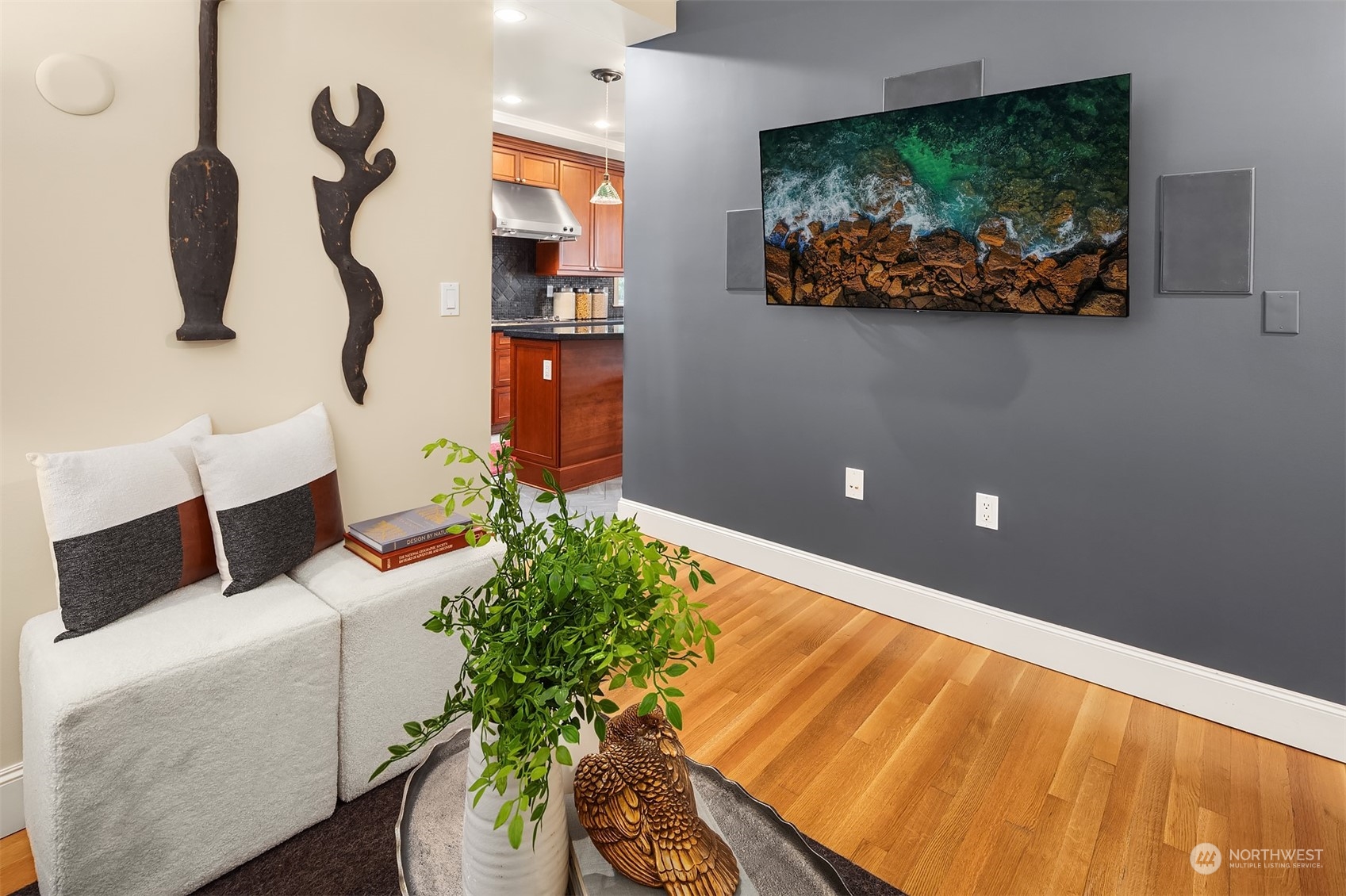 716 Boylston Avenue E Unit: 8