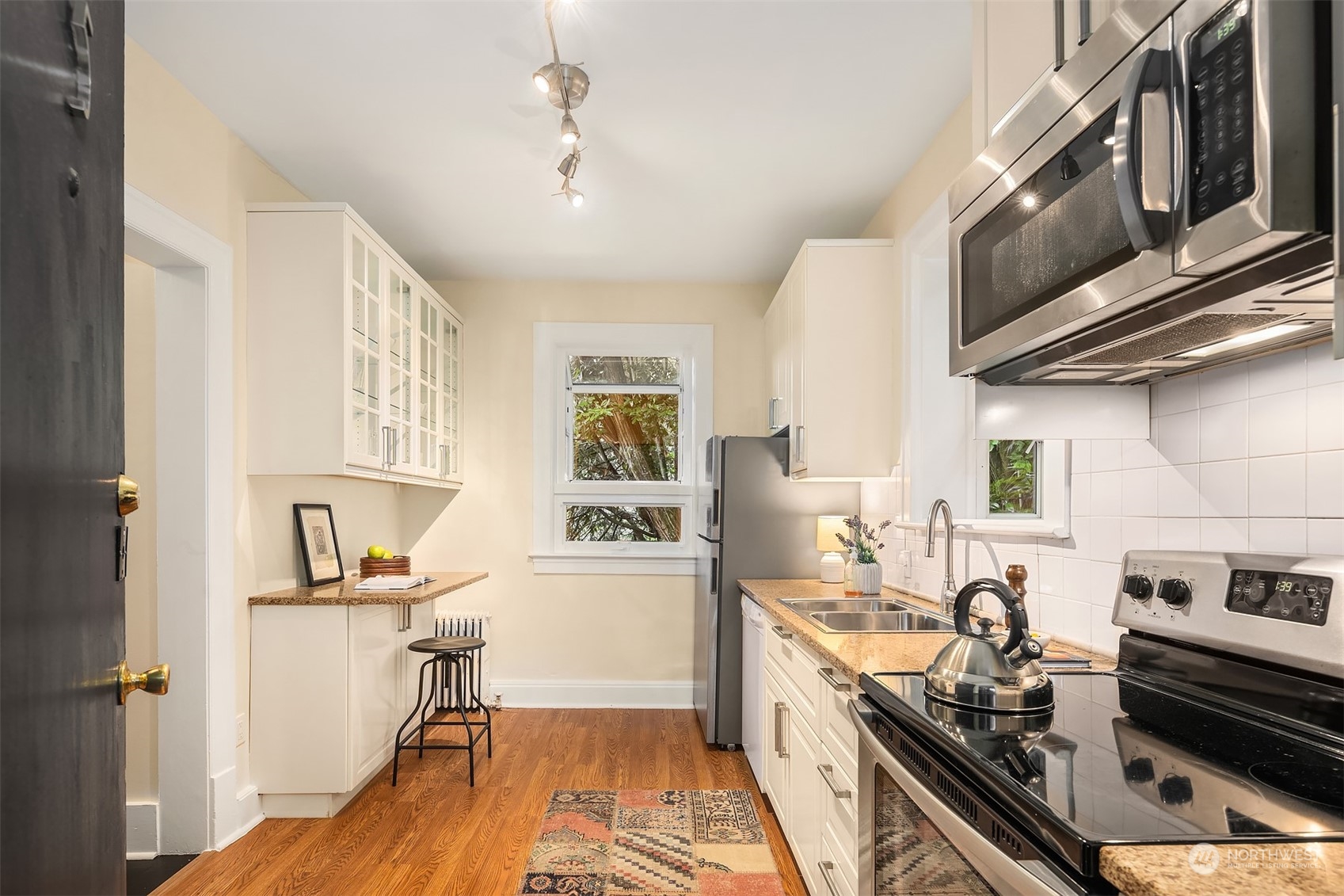 630 13th Avenue E Unit: 5