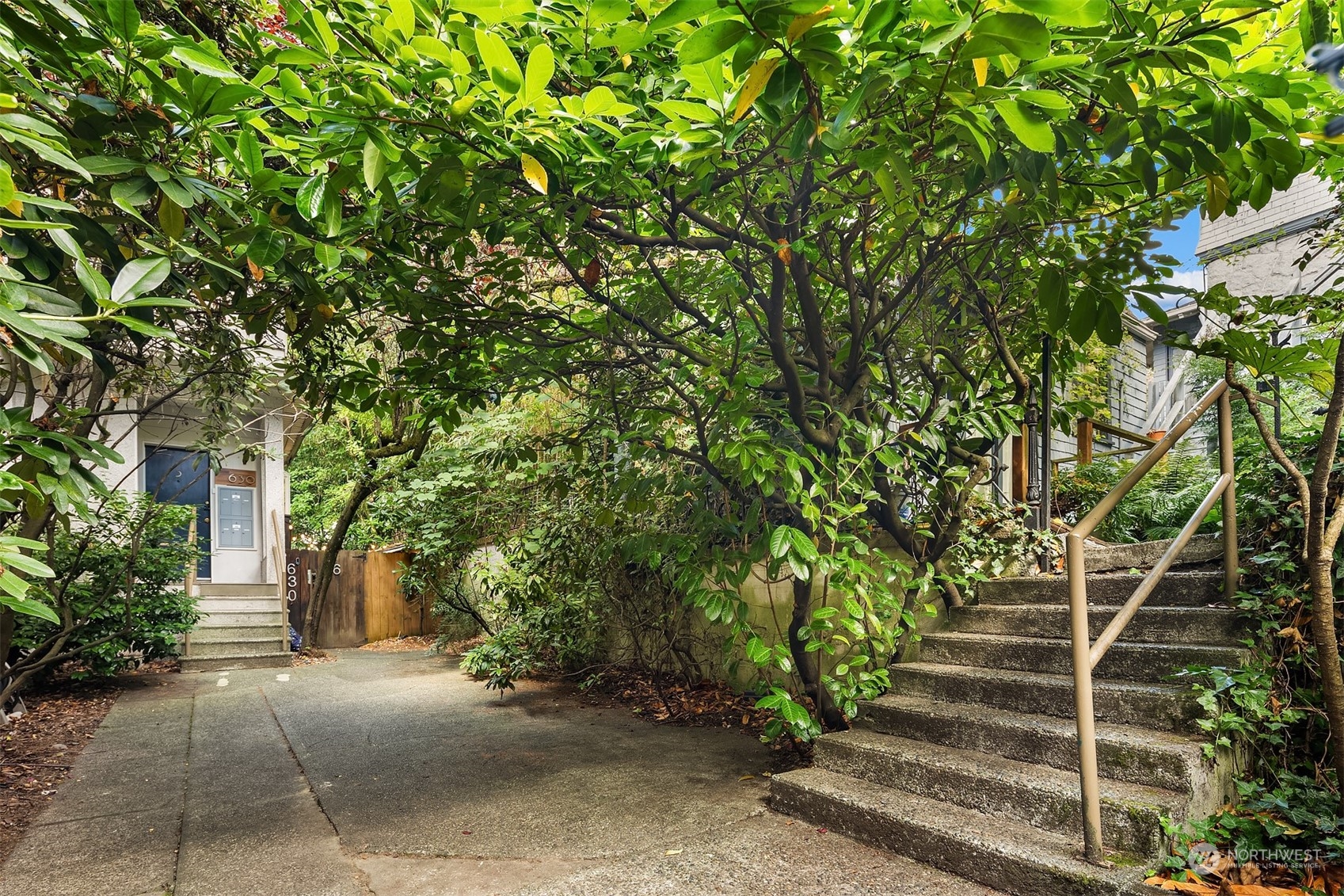 630 13th Avenue E Unit: 5