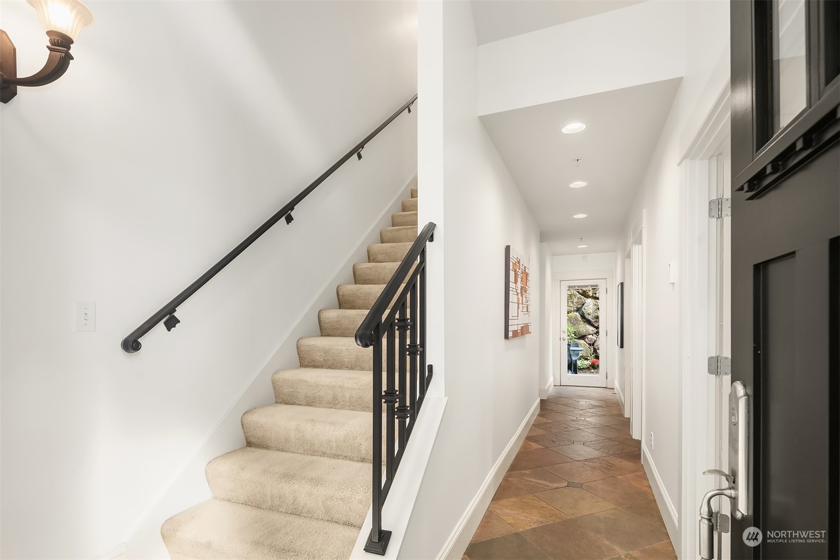 1208 E Republican Street