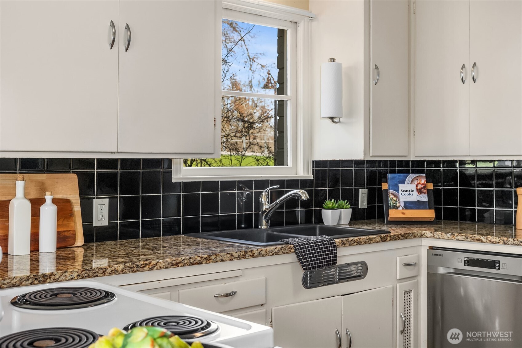 2615 Lake Washington Boulevard E