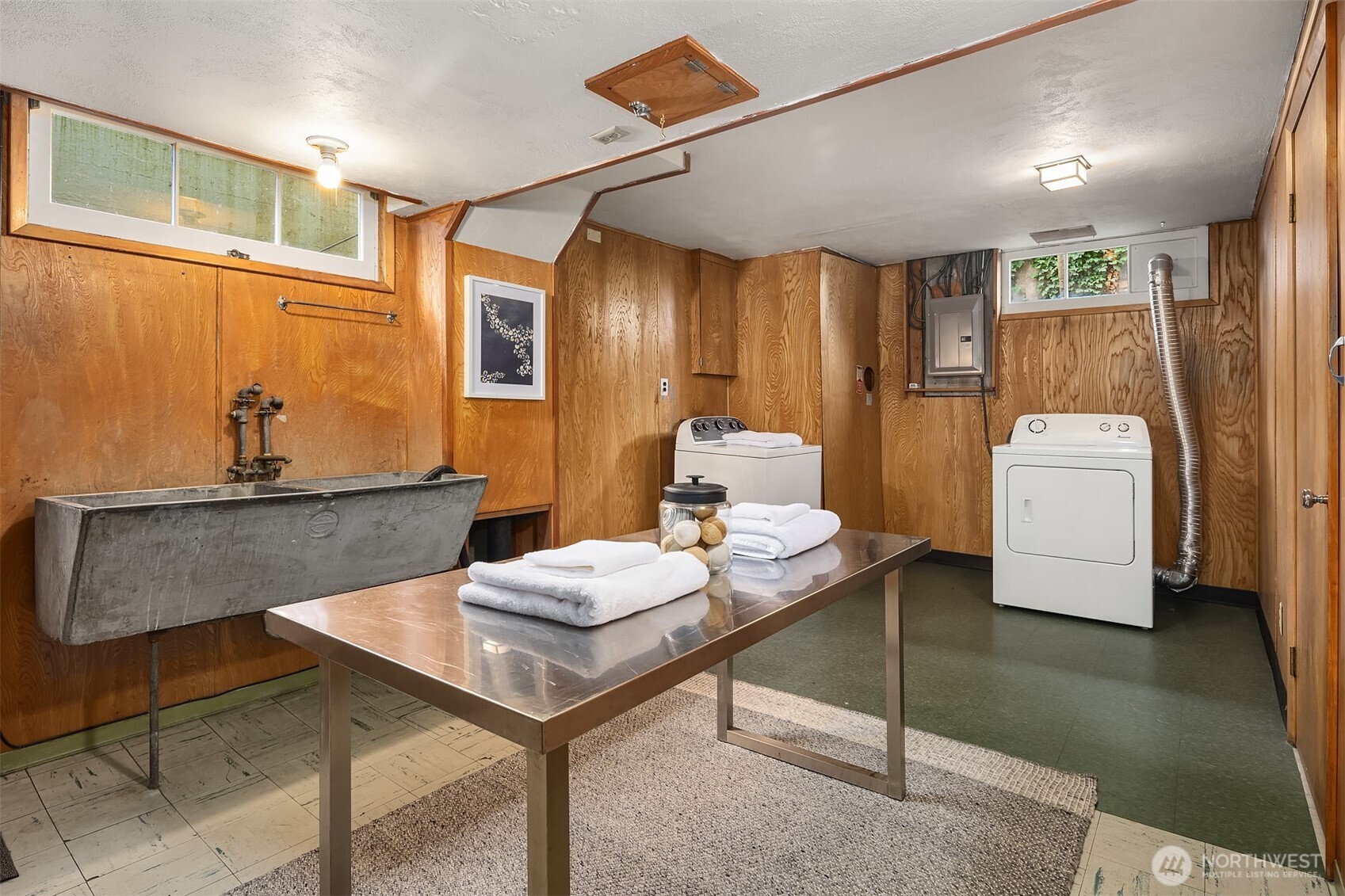 2615 Lake Washington Boulevard E